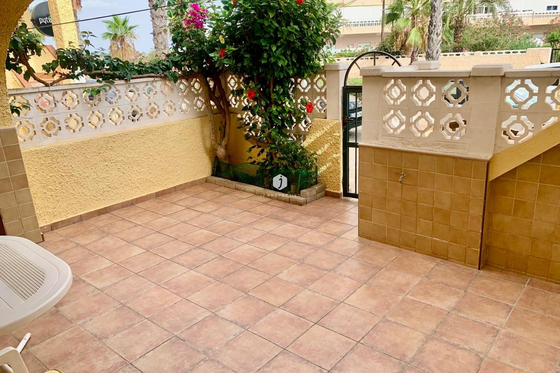 Resale - Apartment / flat -
Torrevieja - La Mata