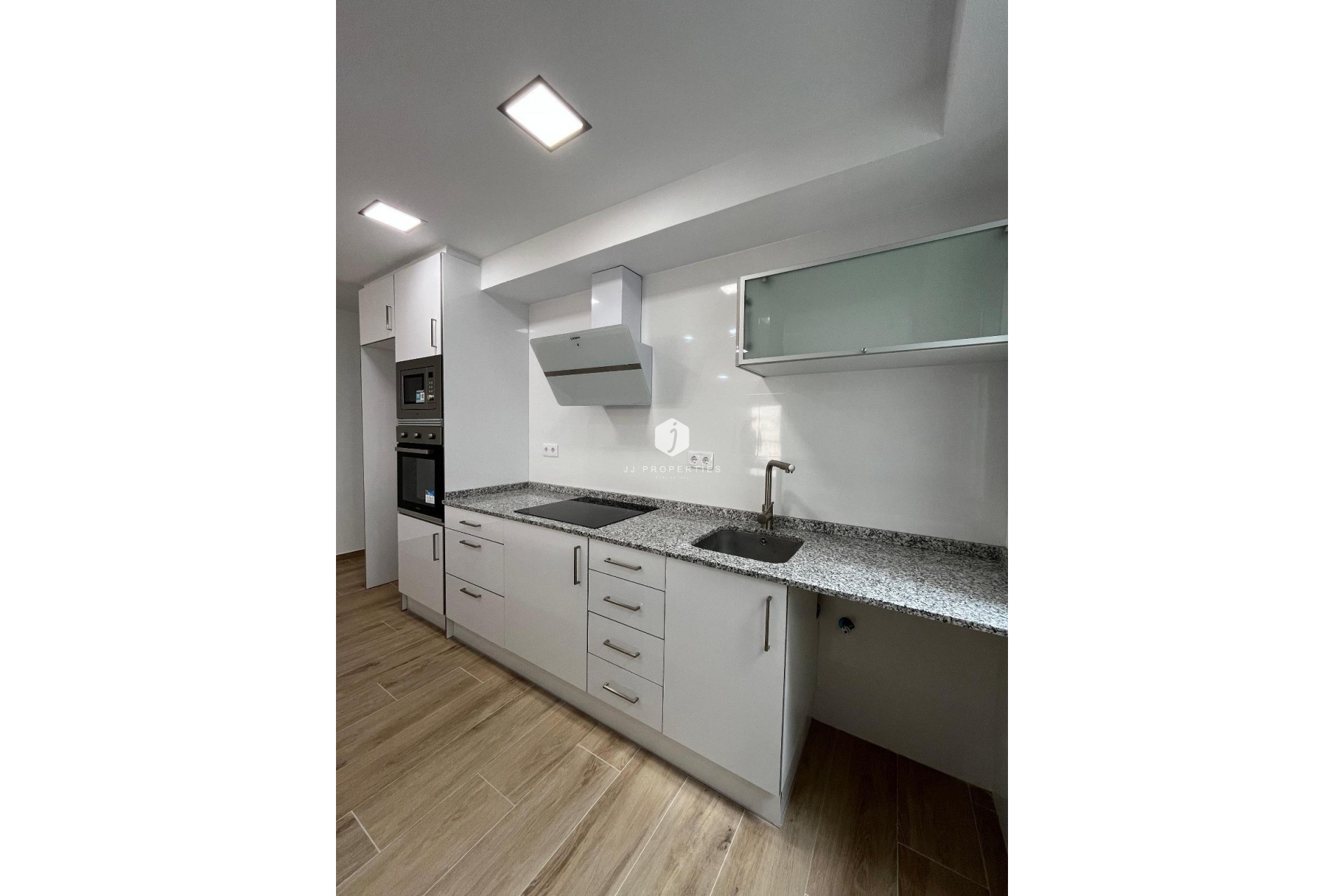 Resale - Apartment / flat -
Torrevieja - La Mata