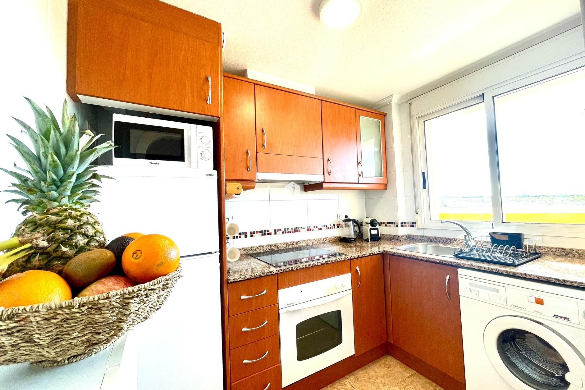 Resale - Apartment / flat -
Torrevieja - La Mata