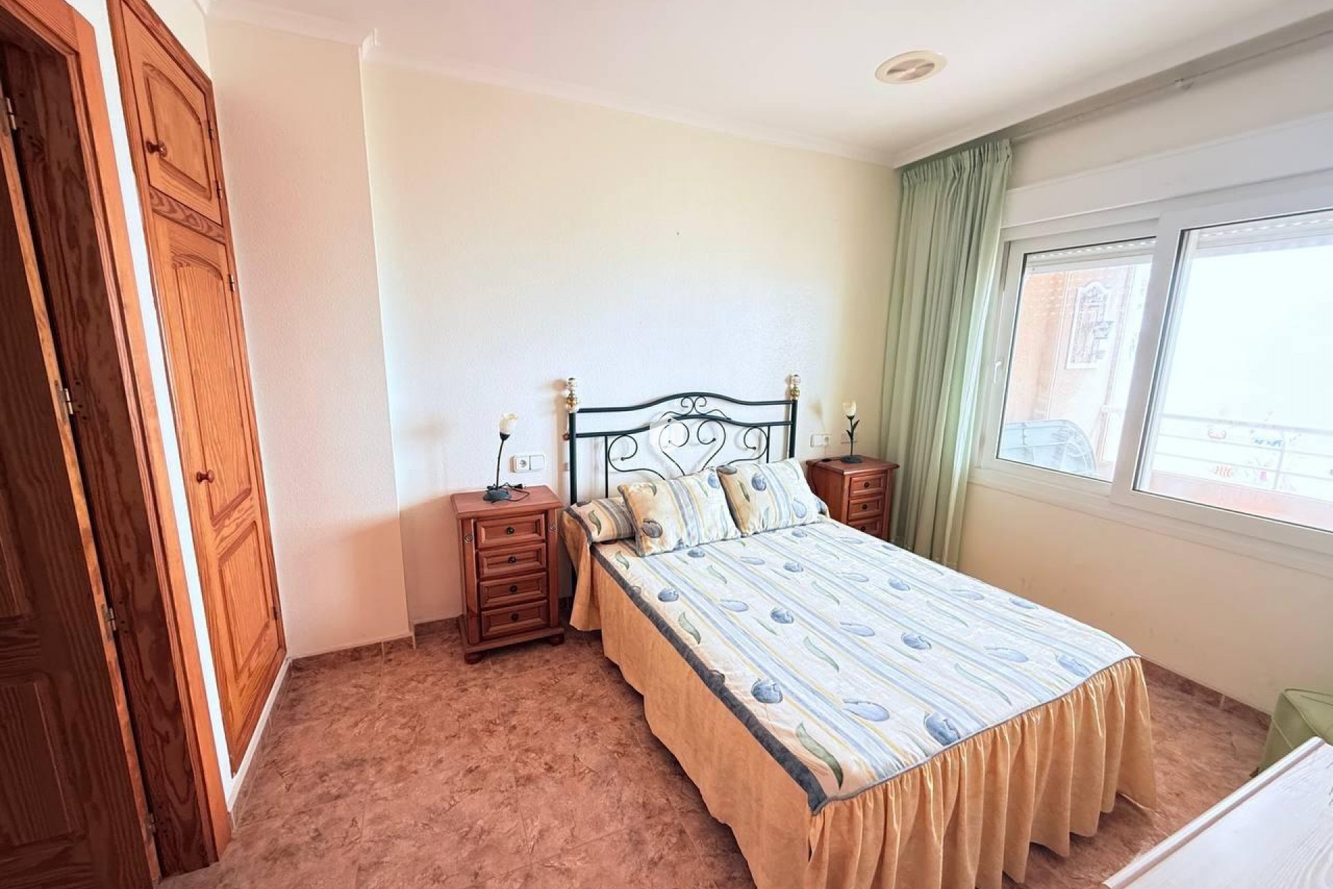 Resale - Apartment / flat -
Torrevieja - La Mata