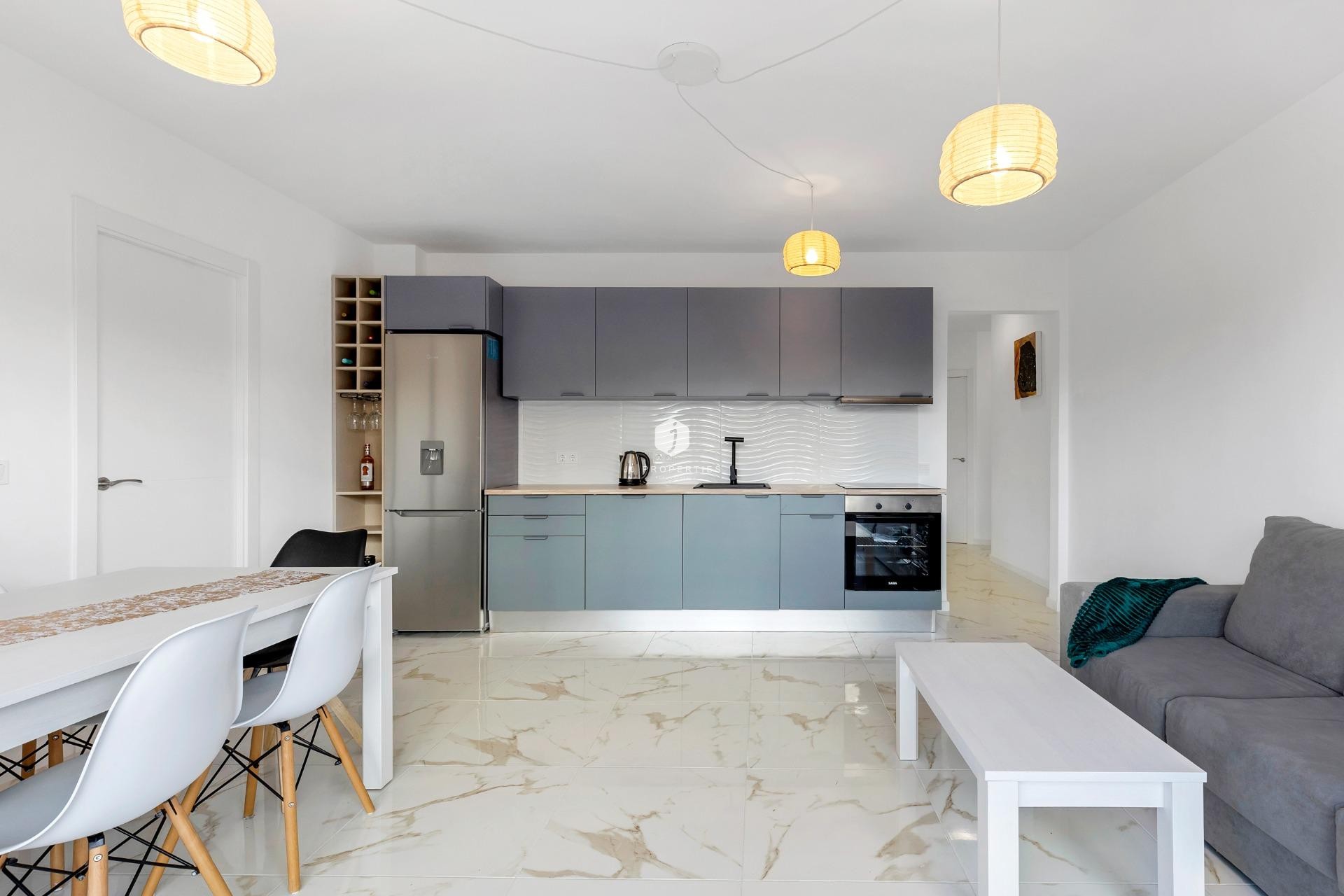 Resale - Apartment / flat -
Torrevieja - La Mata