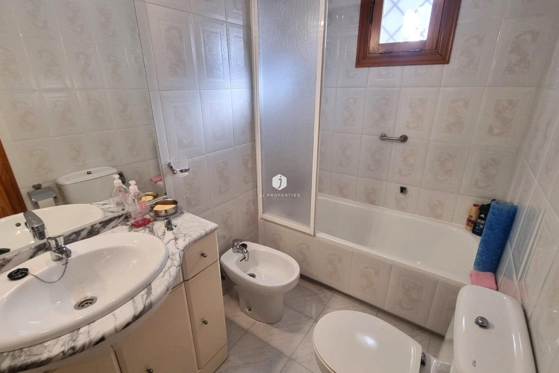 Resale - Apartment / flat -
Torrevieja - La Mata