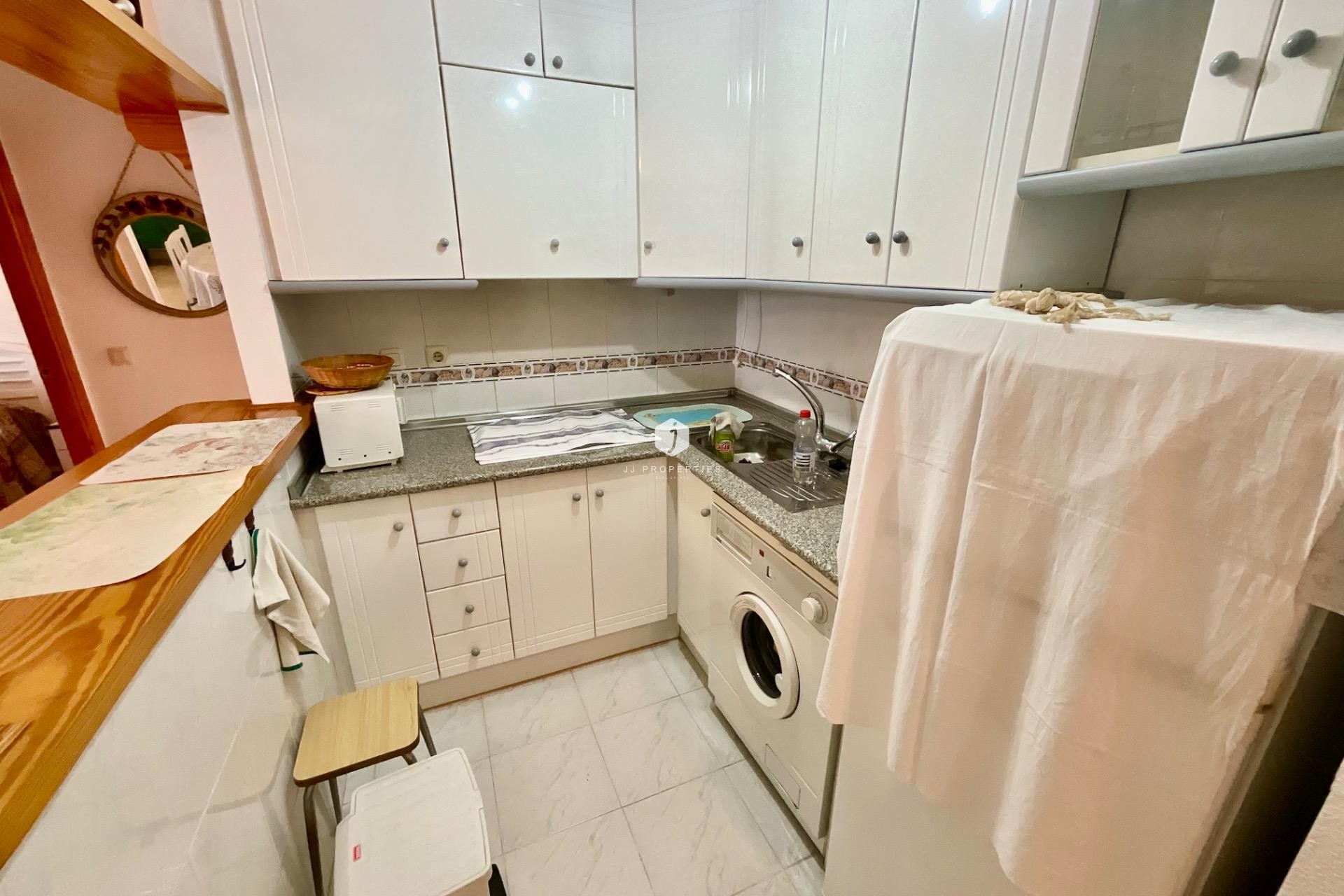 Resale - Apartment / flat -
Torrevieja - La Mata