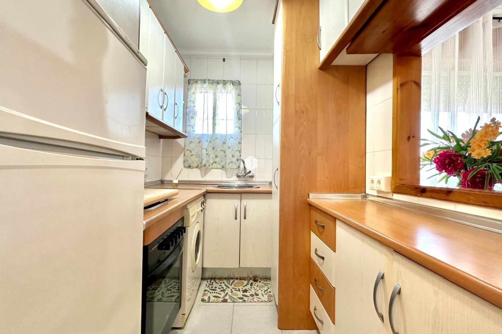 Resale - Apartment / flat -
Torrevieja - La Siesta - El Salado - Torreta