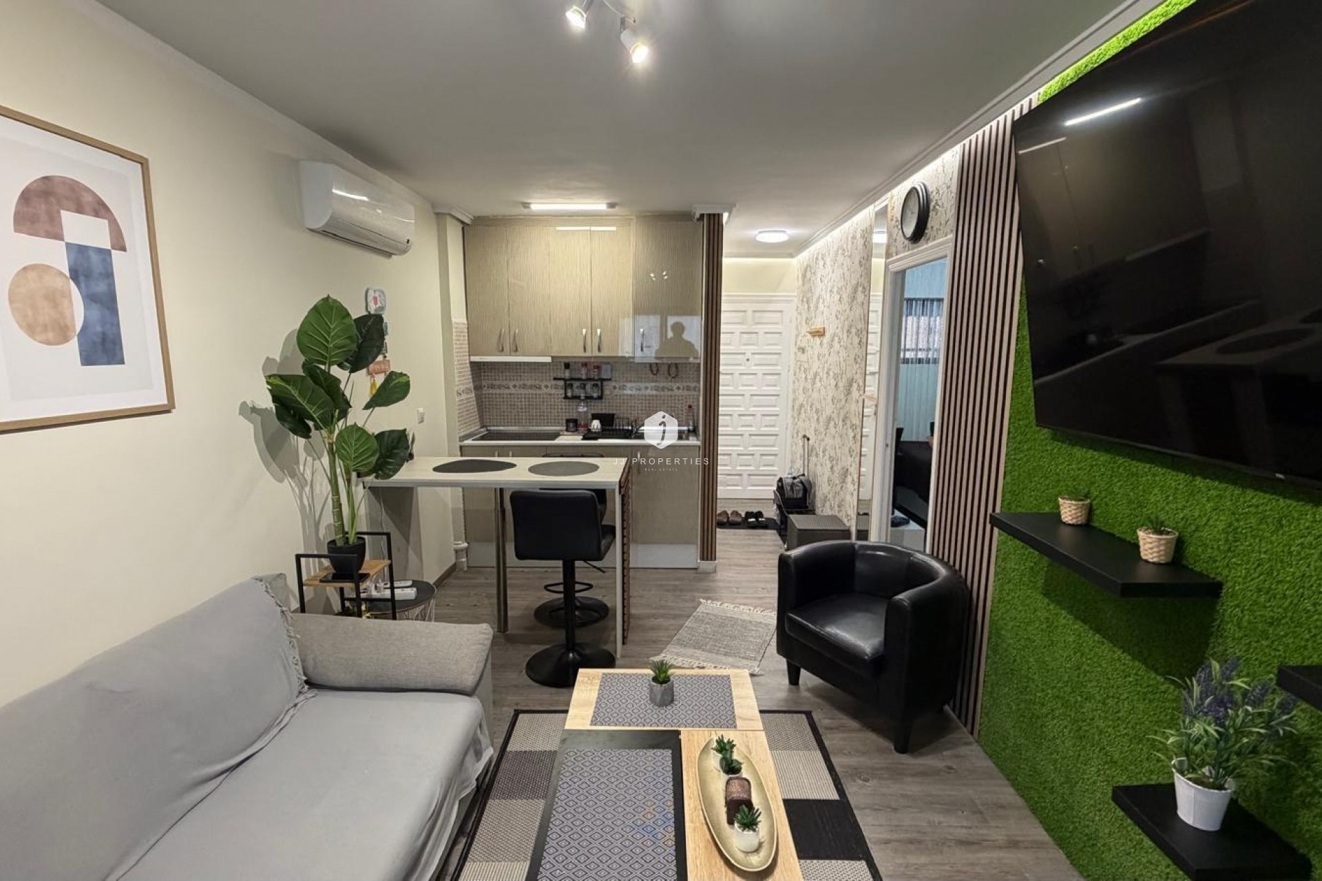 Resale - Apartment / flat -
Torrevieja - La Siesta - El Salado - Torreta