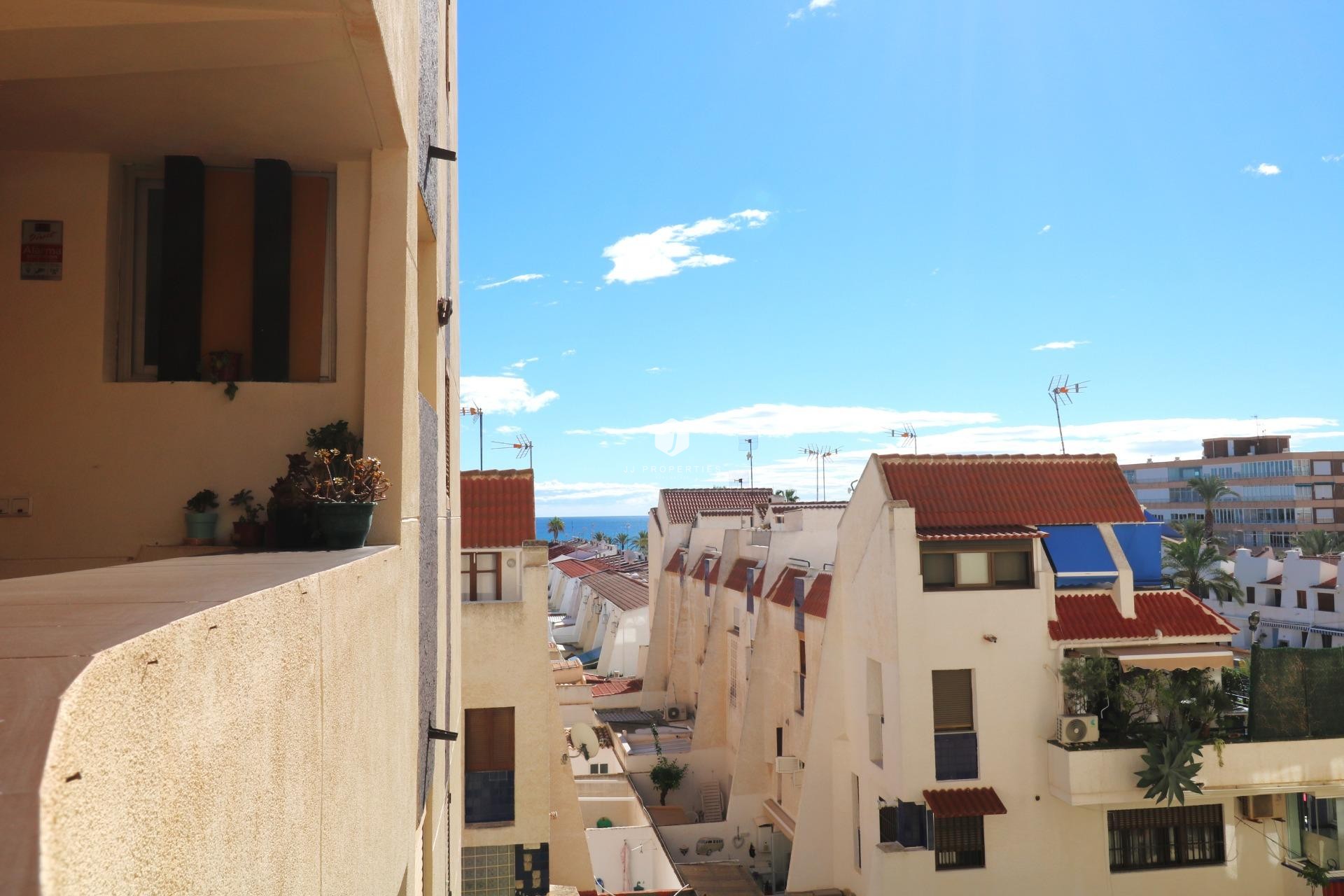 Resale - Apartment / flat -
Torrevieja - La veleta