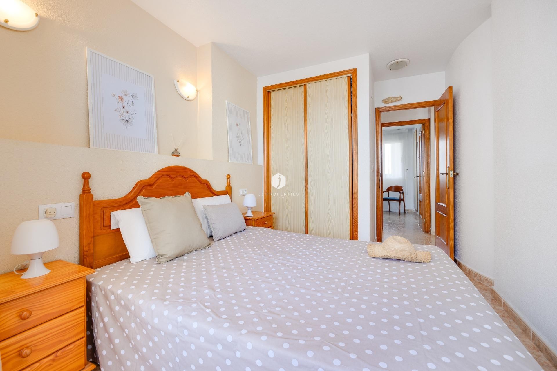 Resale - Apartment / flat -
Torrevieja - La veleta
