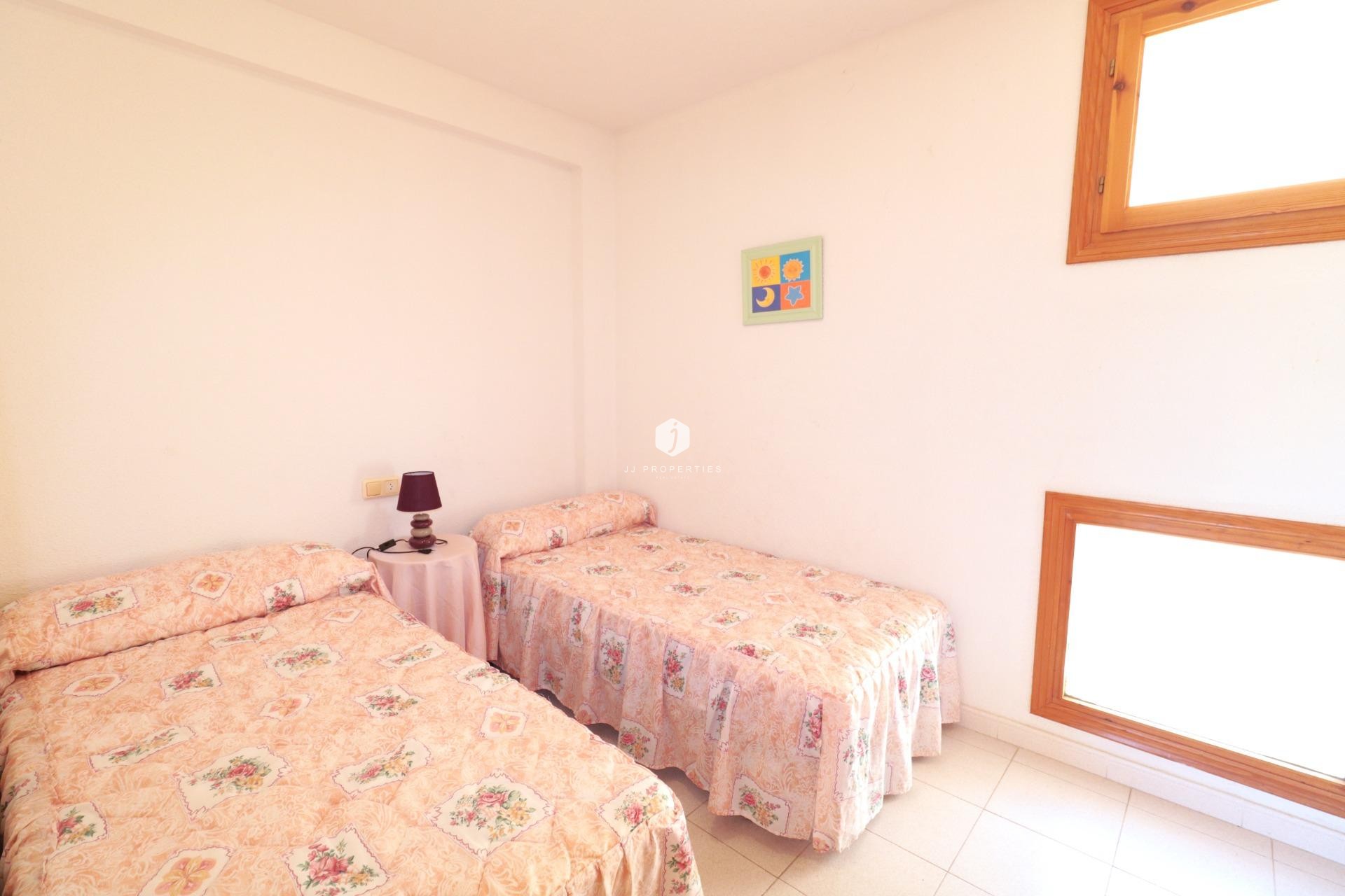 Resale - Apartment / flat -
Torrevieja - La veleta