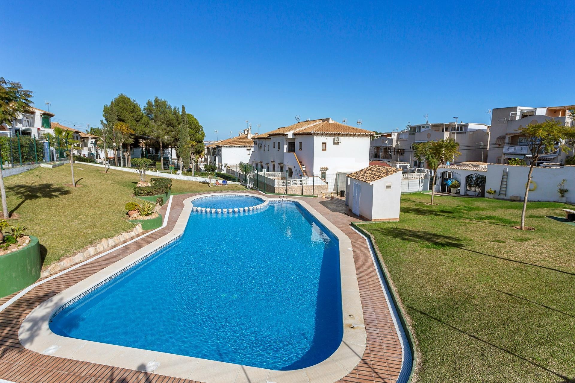 Resale - Apartment / flat -
Torrevieja - Lago Jardin