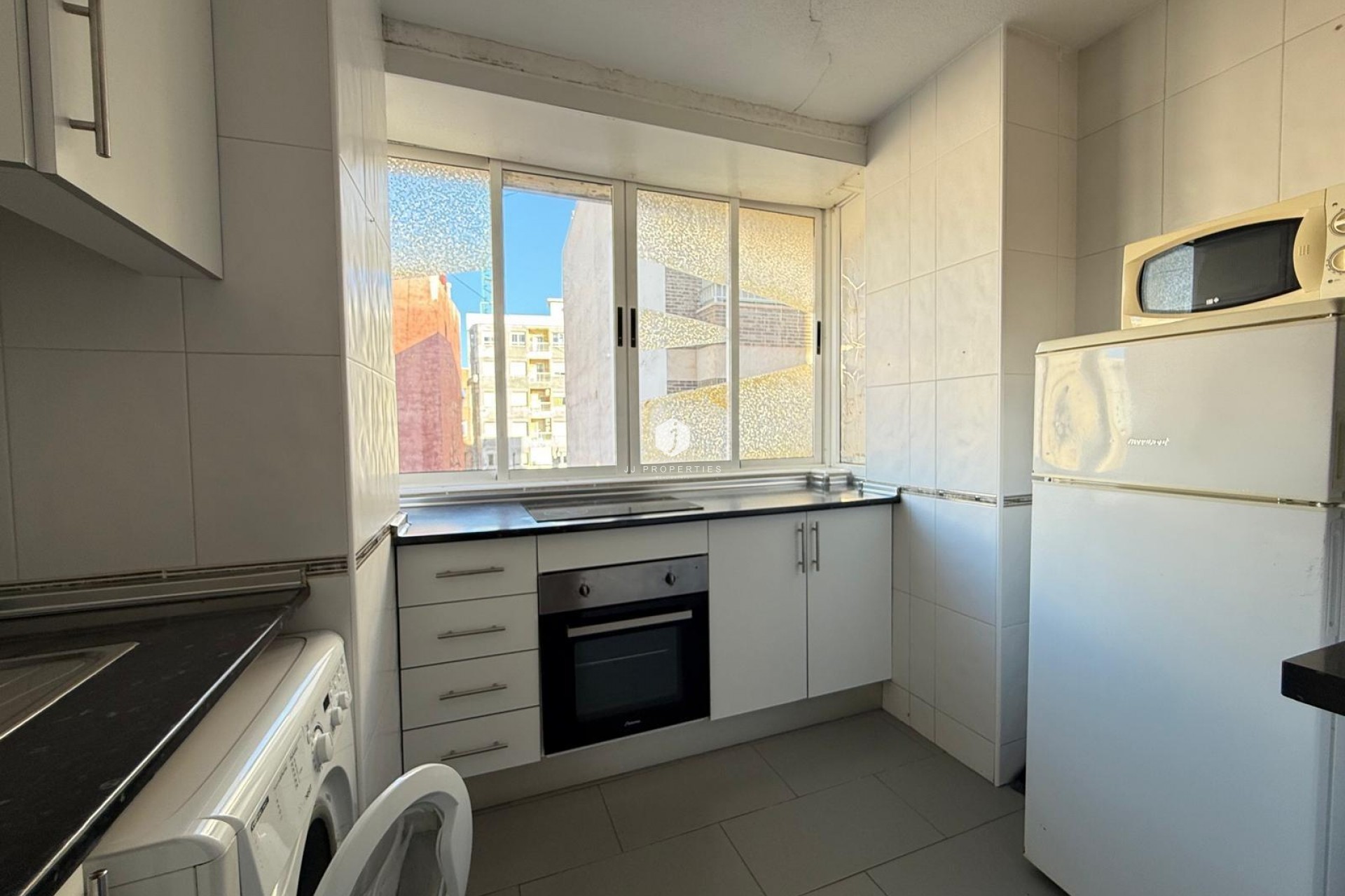 Resale - Apartment / flat -
Torrevieja - Las Piscinas Naturales