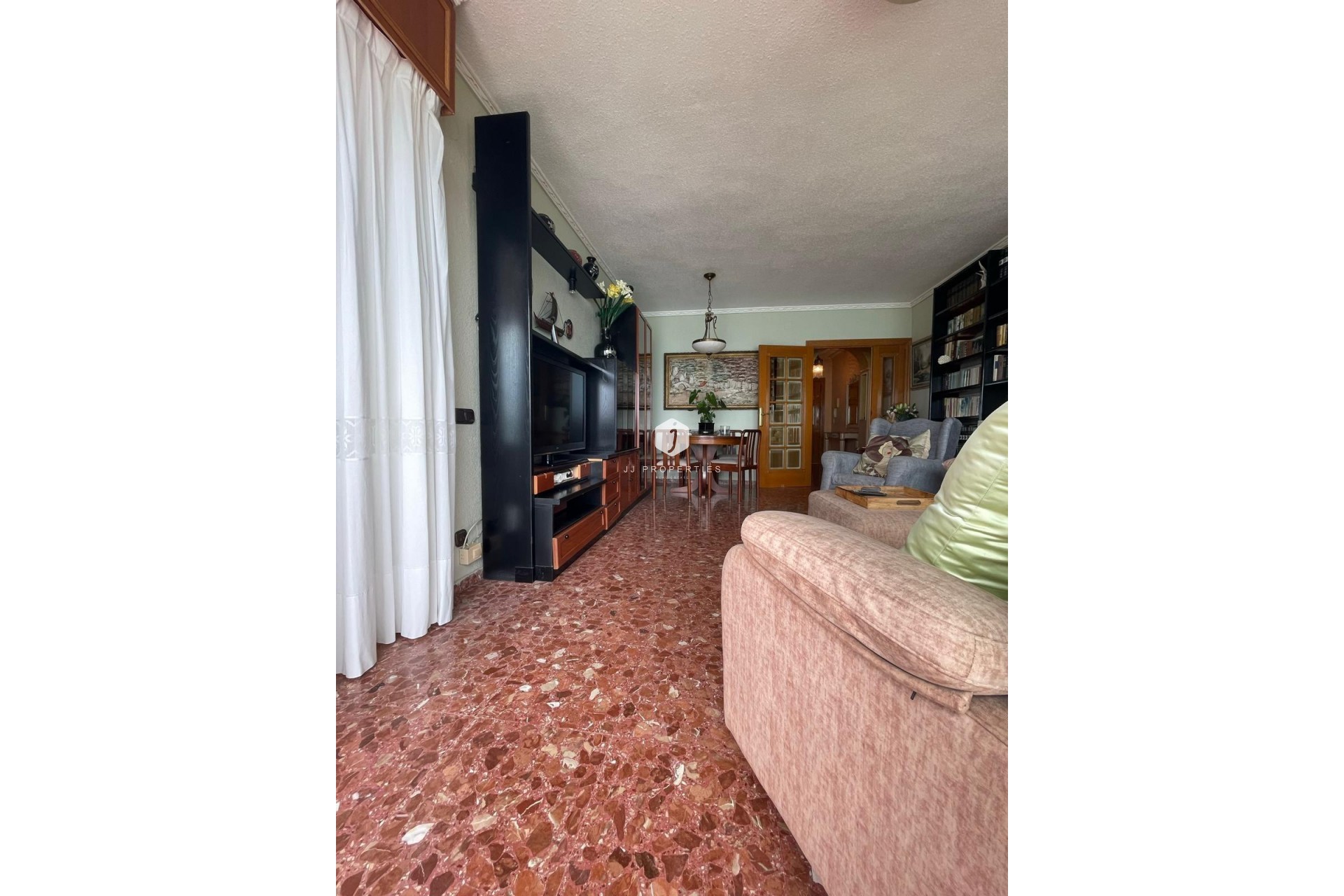 Resale - Apartment / flat -
Torrevieja - Las Piscinas Naturales