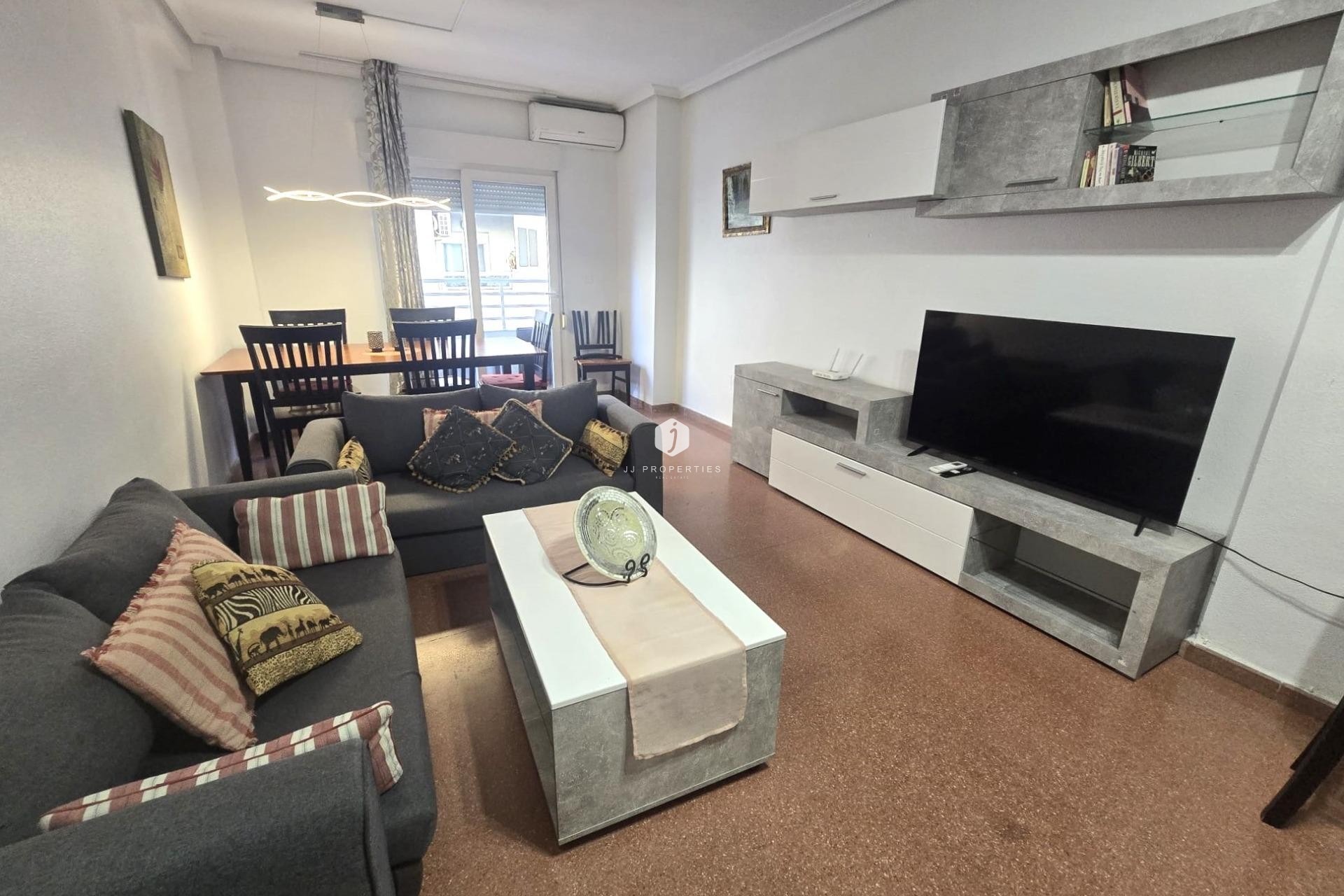 Resale - Apartment / flat -
Torrevieja - Las Piscinas Naturales