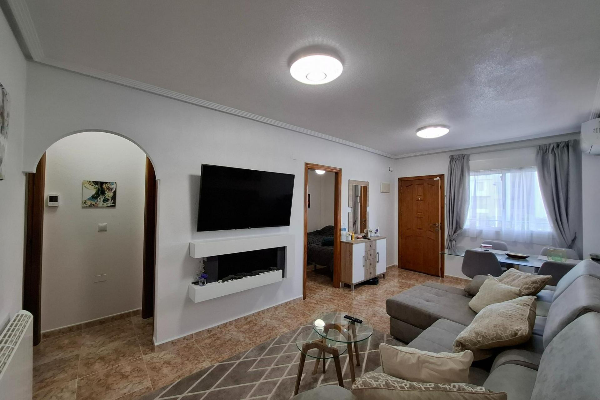 Resale - Apartment / flat -
Torrevieja - Los altos