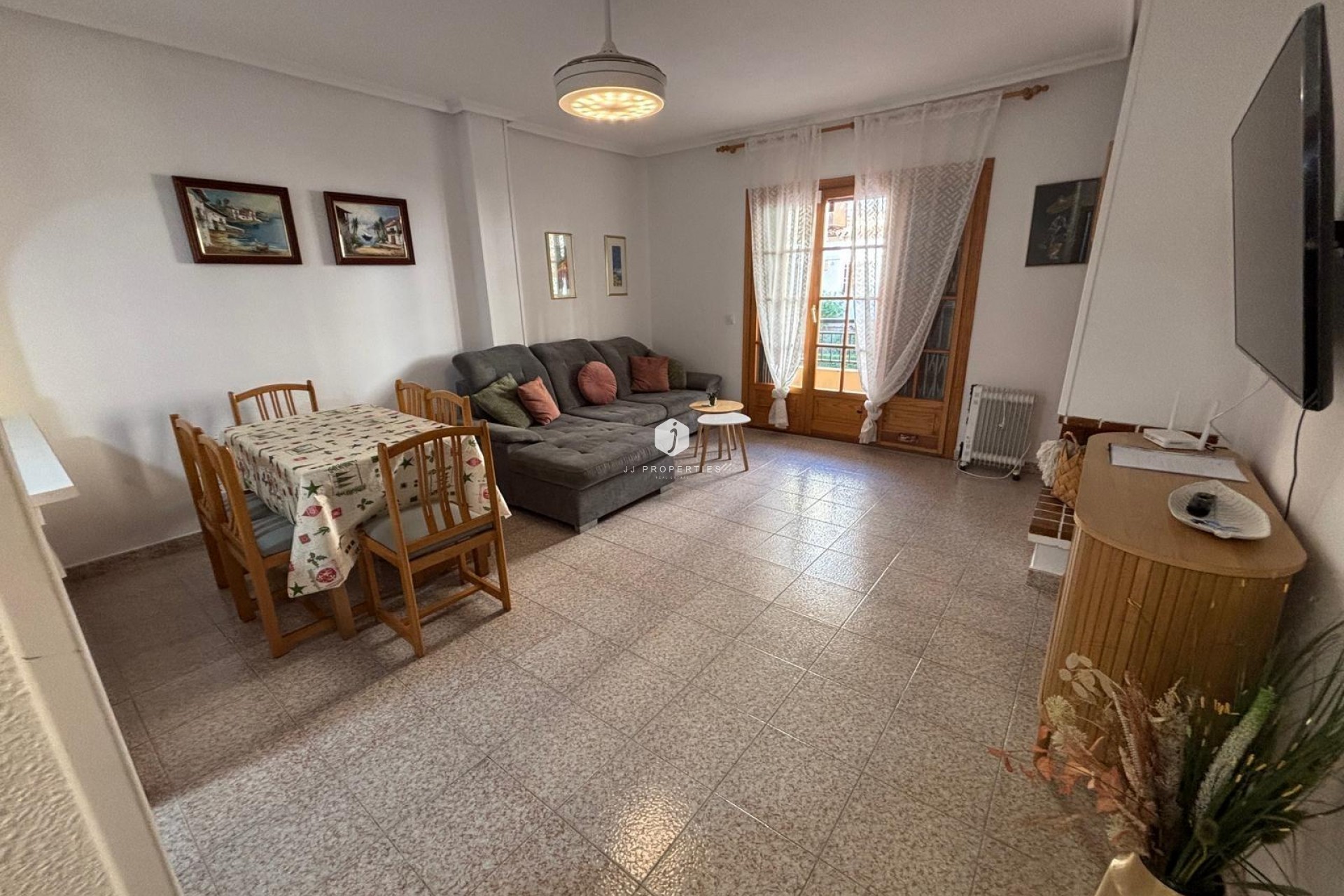 Resale - Apartment / flat -
Torrevieja - Los Frutales