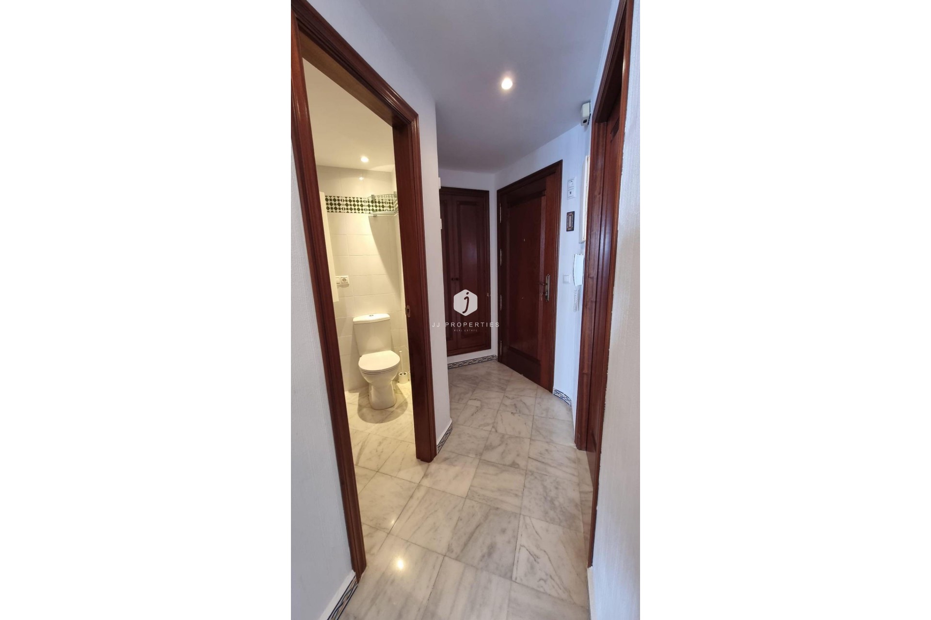 Resale - Apartment / flat -
Torrevieja - Los Frutales