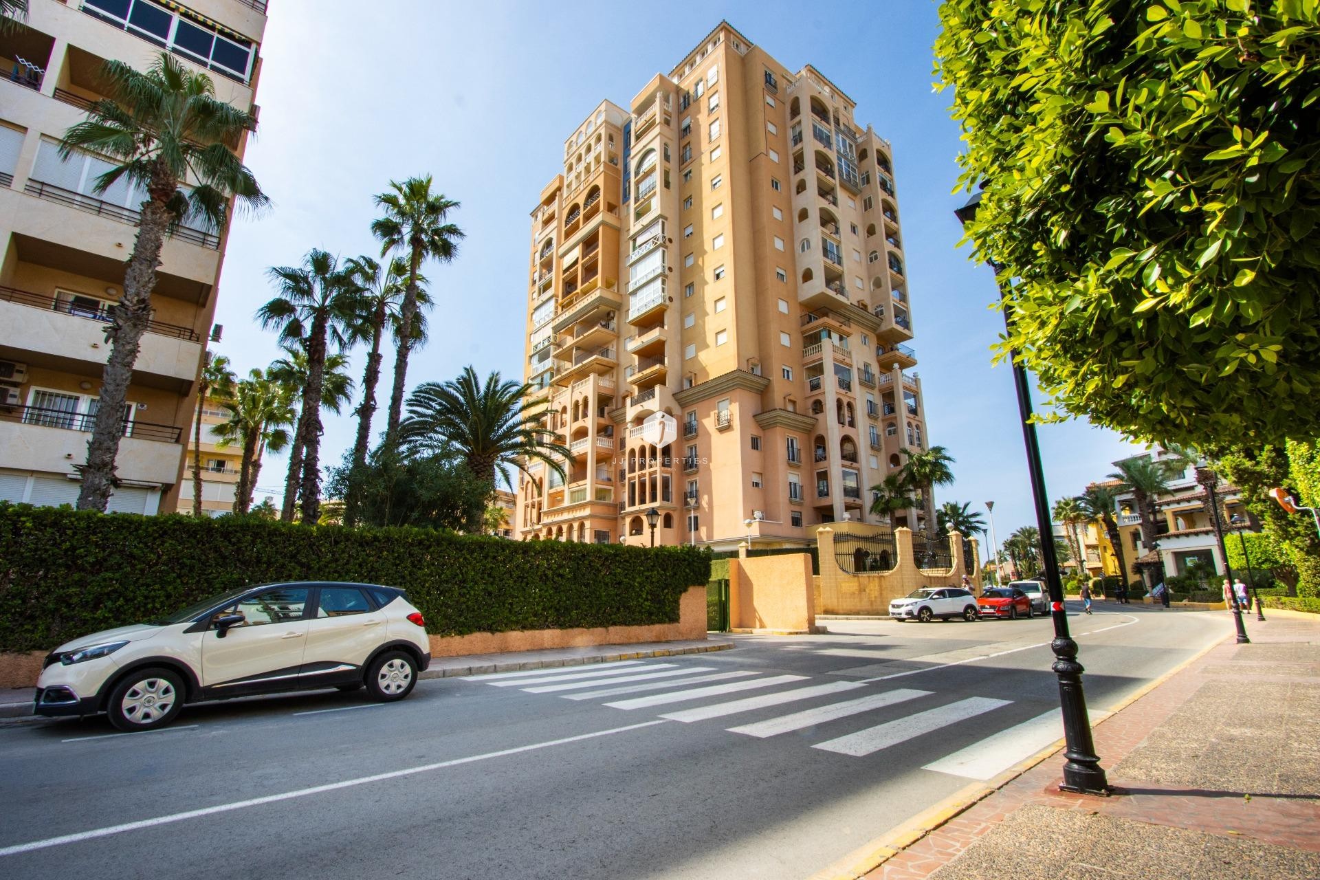 Resale - Apartment / flat -
Torrevieja - Los Frutales
