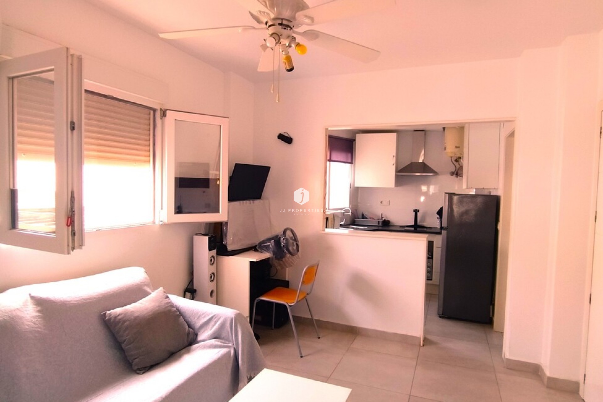 Resale - Apartment / flat -
Torrevieja - LOS NAUFRAGOS PLAYA