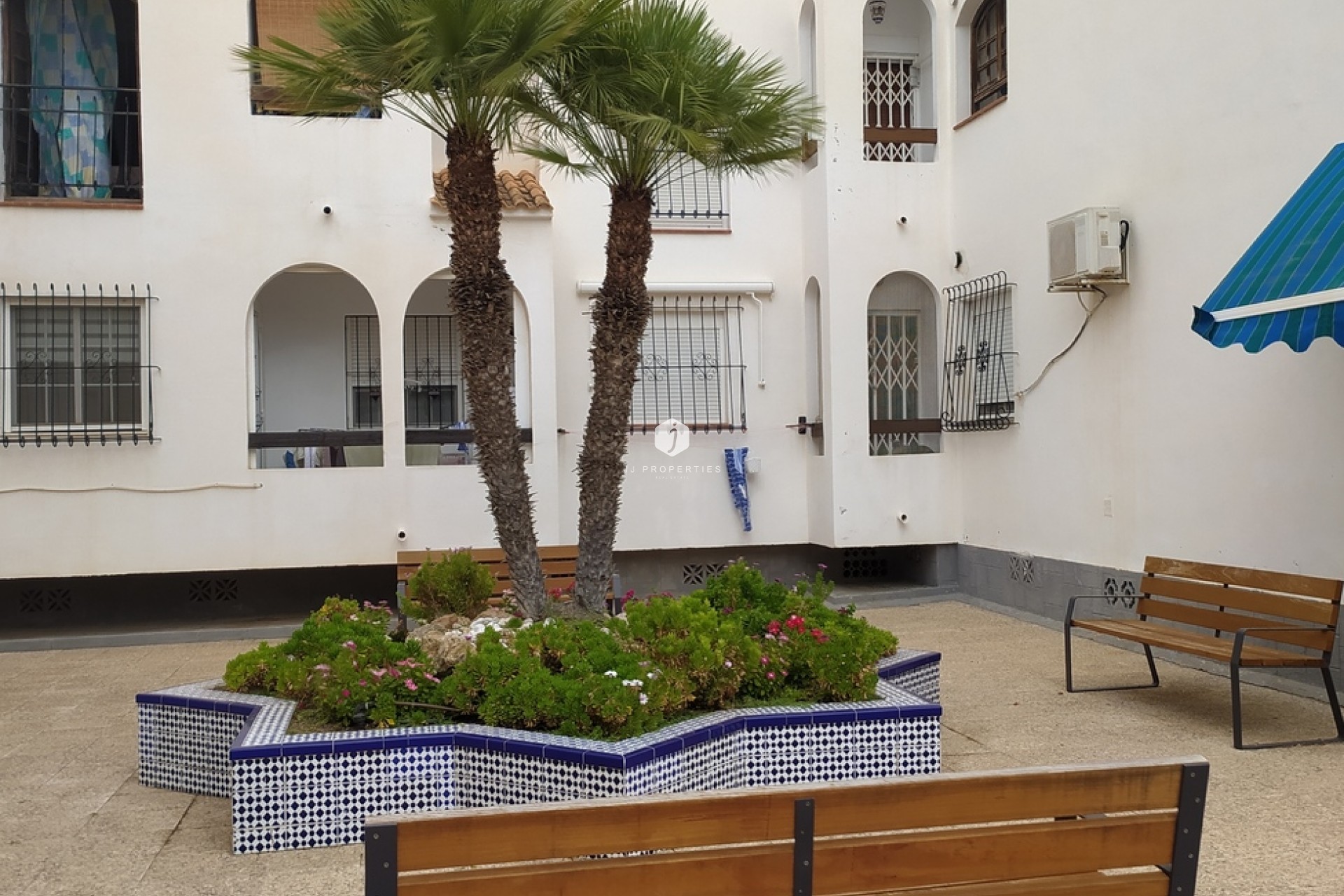 Resale - Apartment / flat -
Torrevieja - LOS NAUFRAGOS PLAYA