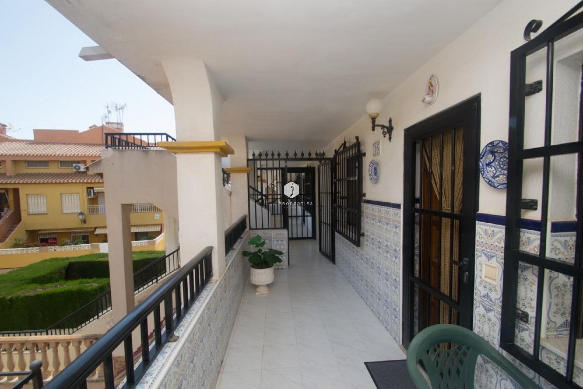 Resale - Apartment / flat -
Torrevieja - Mar Azul