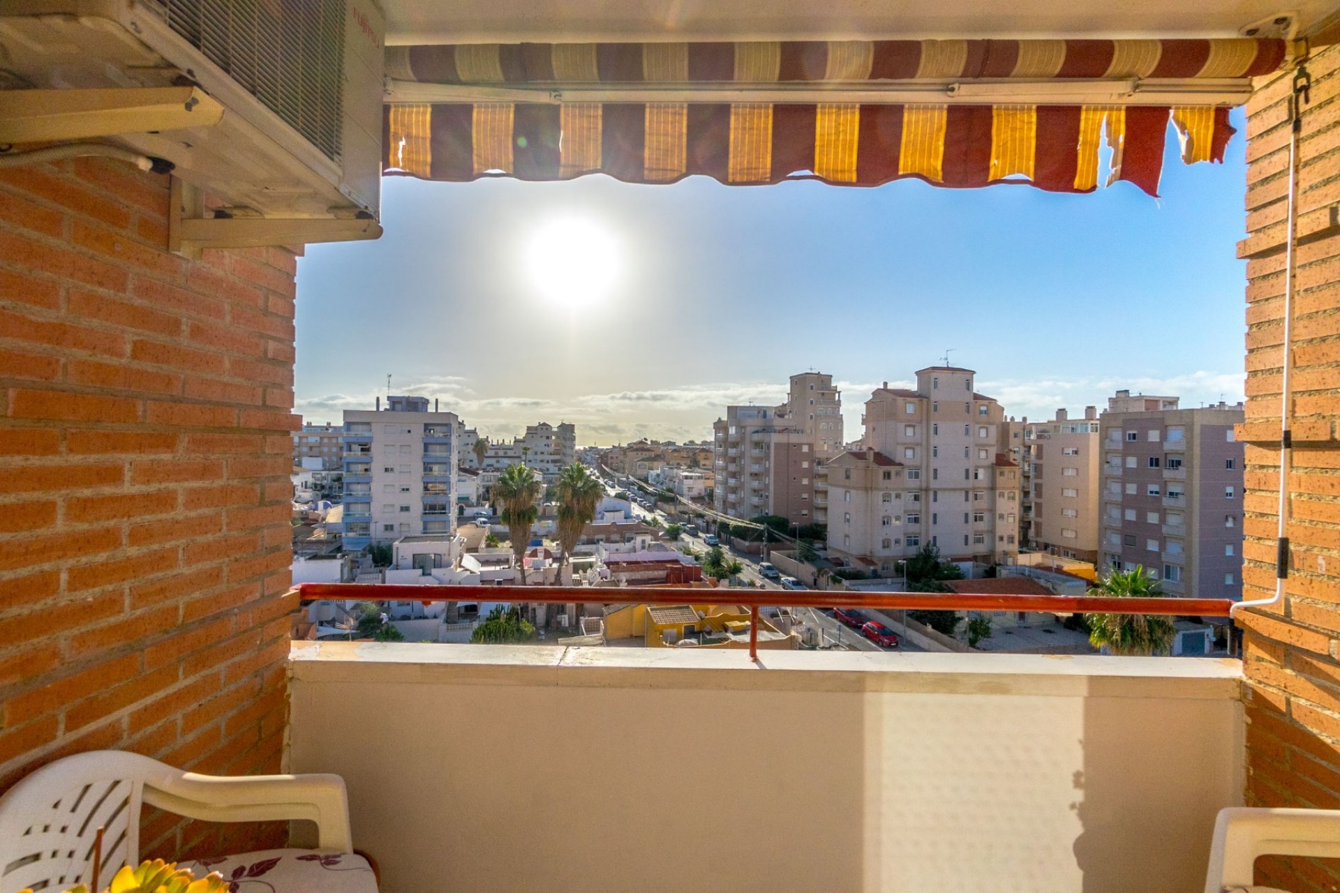 Resale - Apartment / flat -
Torrevieja - Nueva Torrevieja