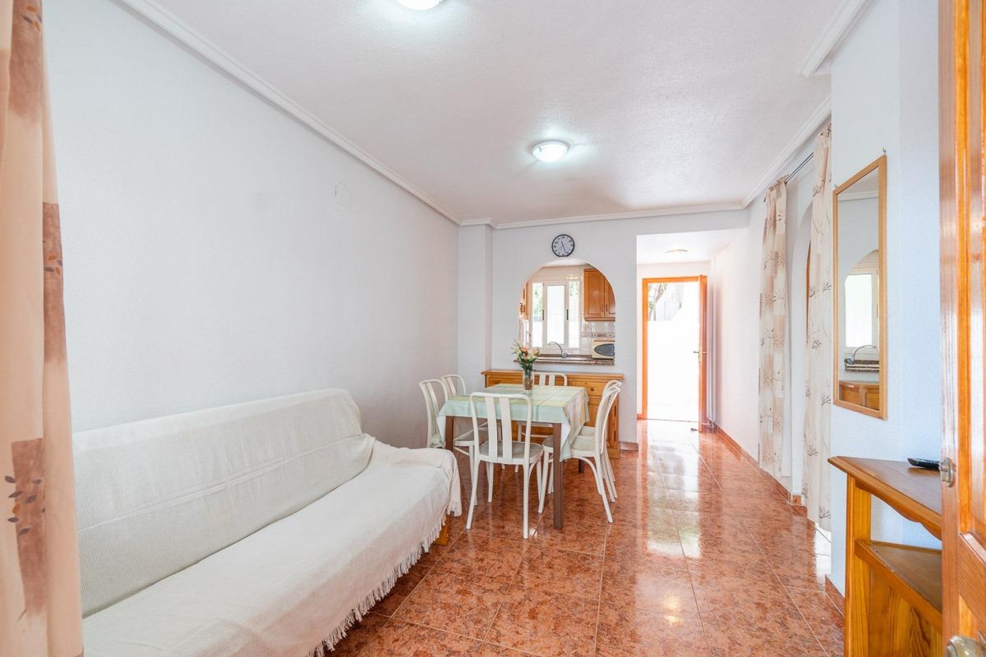 Resale - Apartment / flat -
Torrevieja - Nueva Torrevieja