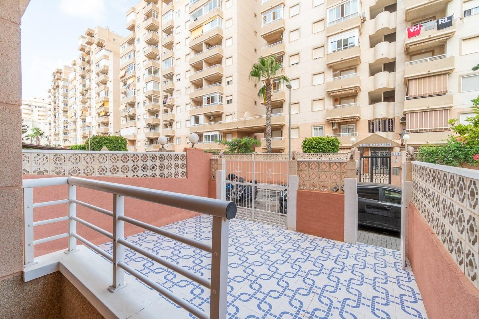 Resale - Apartment / flat -
Torrevieja - Nueva Torrevieja