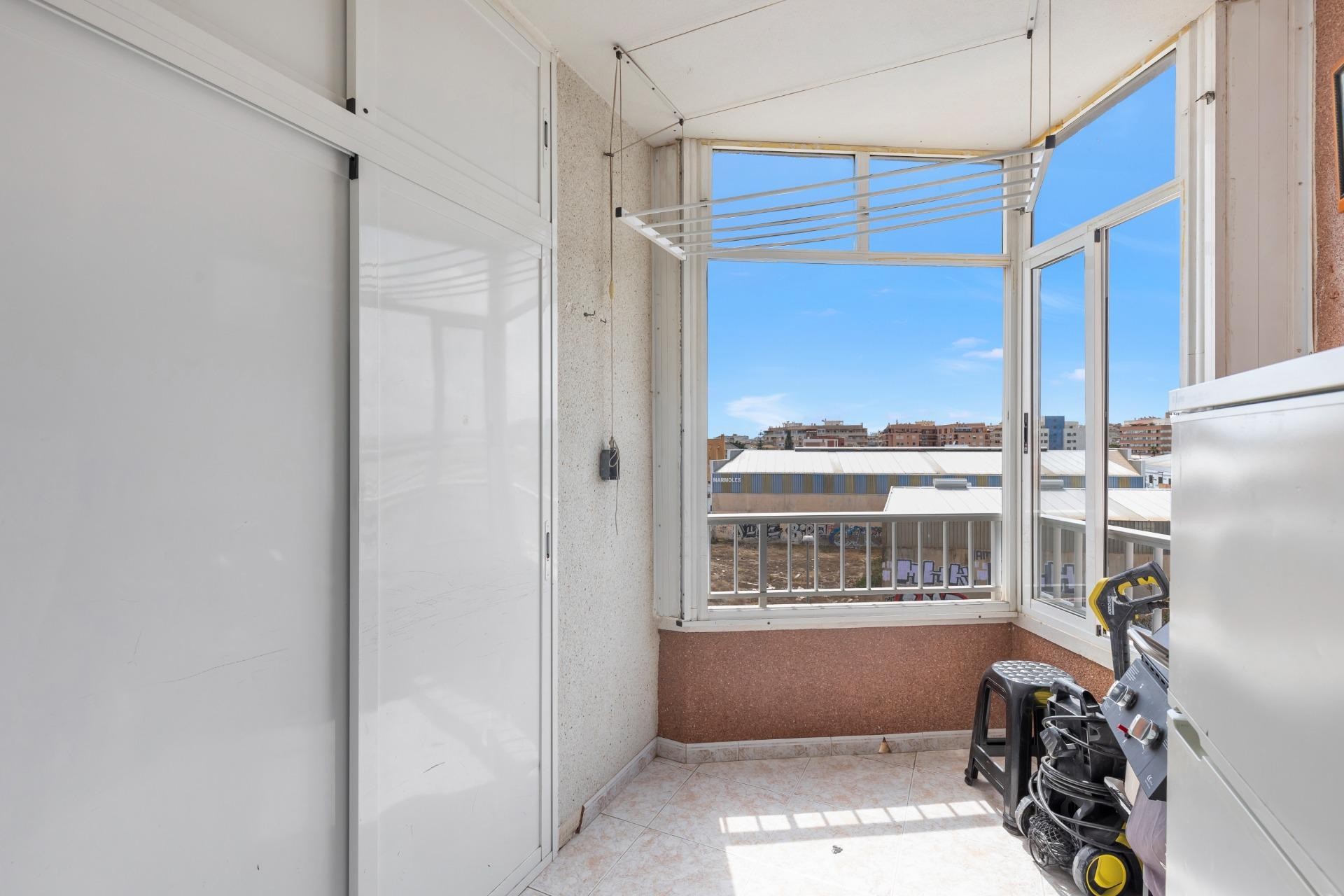 Resale - Apartment / flat -
Torrevieja - Nueva Torrevieja