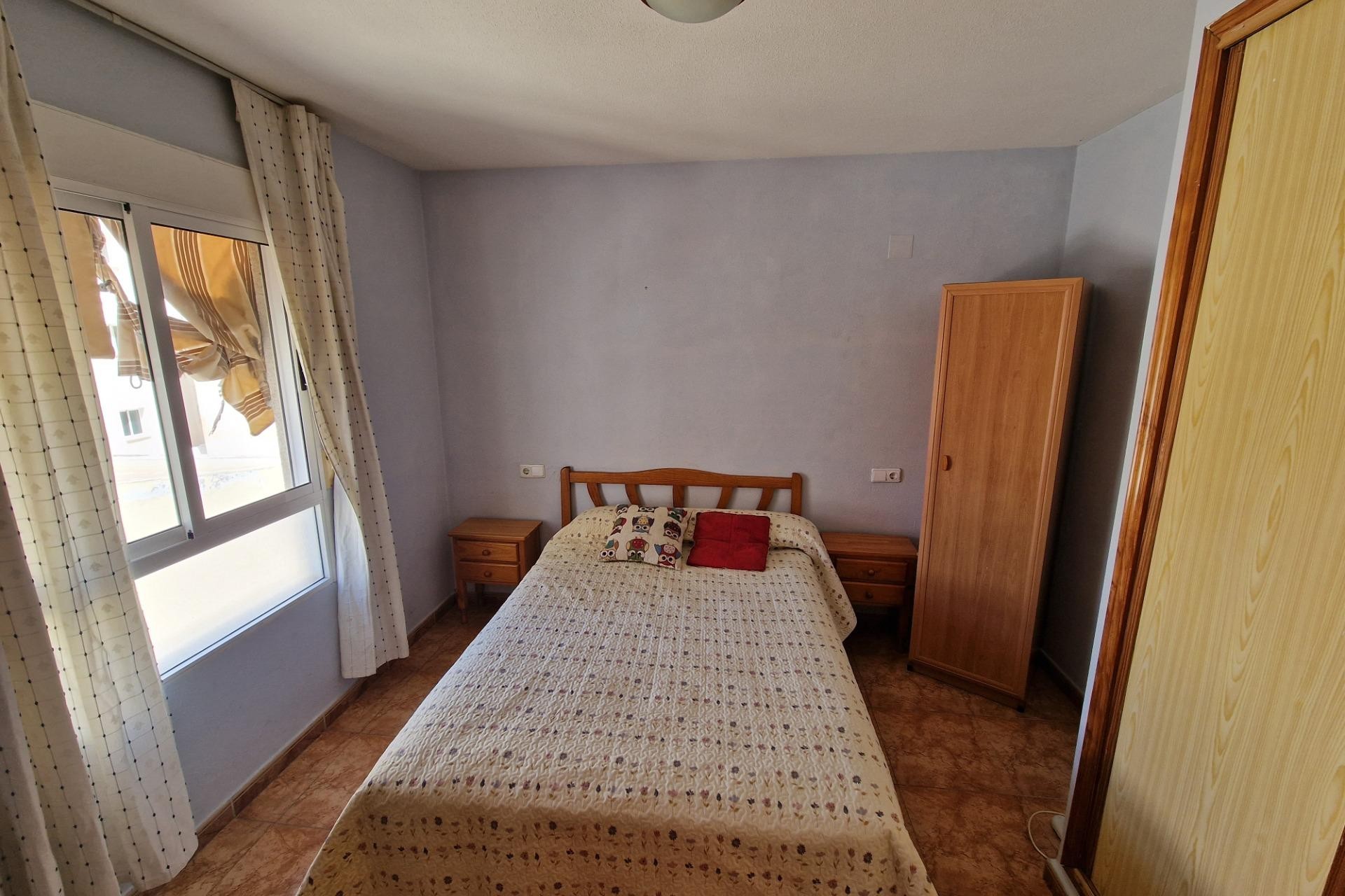 Resale - Apartment / flat -
Torrevieja - Nueva Torrevieja