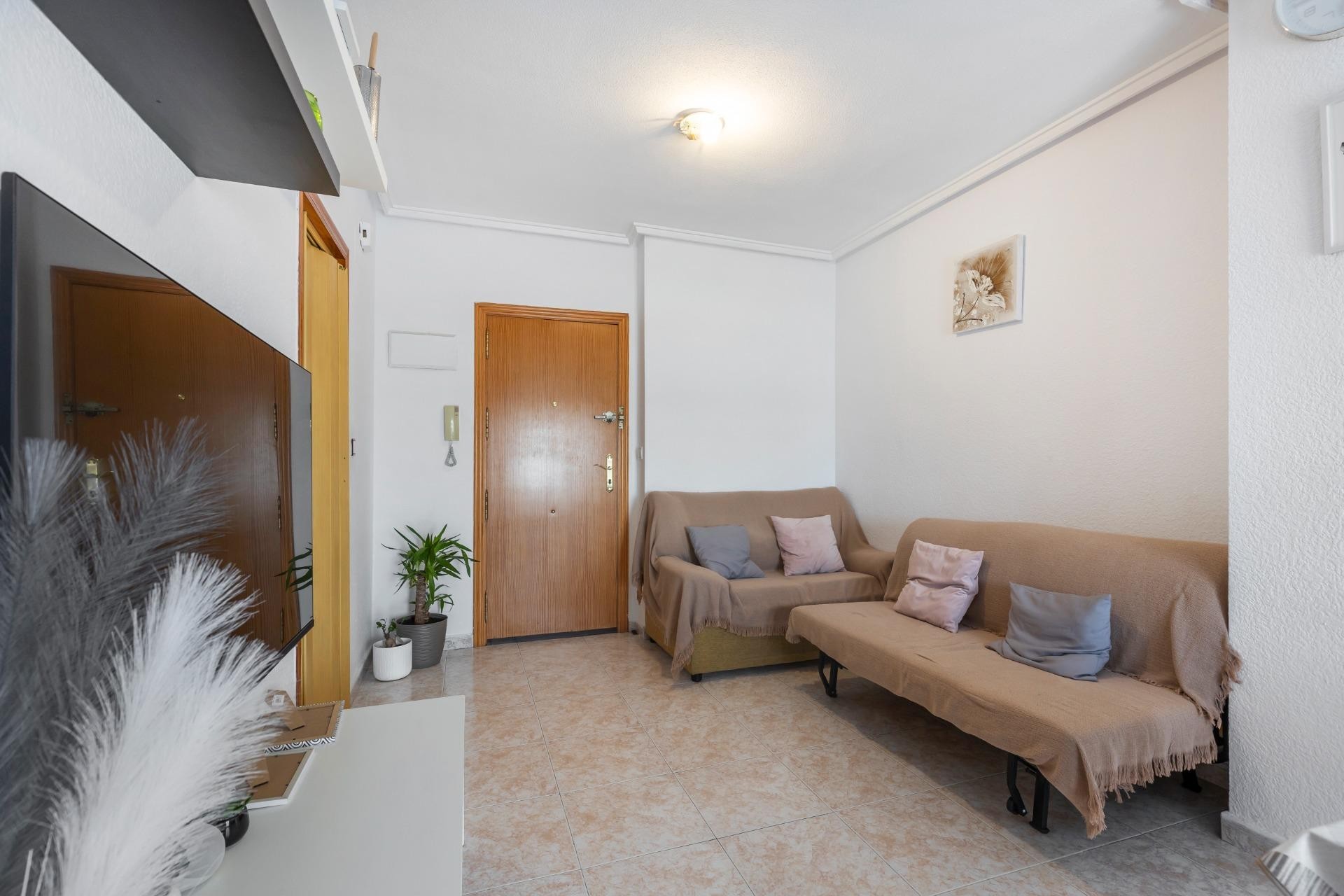 Resale - Apartment / flat -
Torrevieja - Nueva Torrevieja