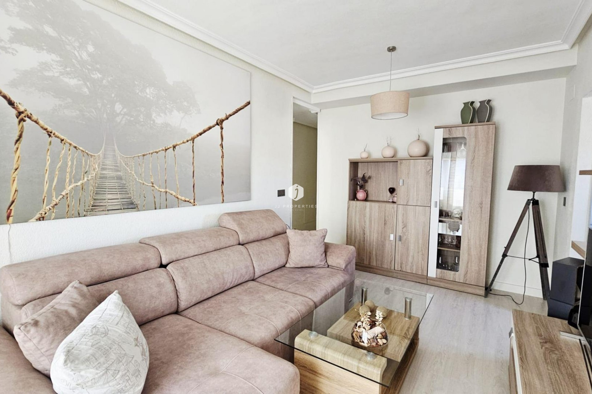 Resale - Apartment / flat -
Torrevieja - Nueva Torrevieja