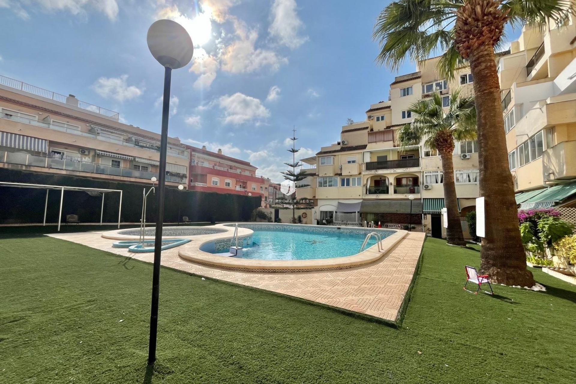 Resale - Apartment / flat -
Torrevieja - Nueva Torrevieja