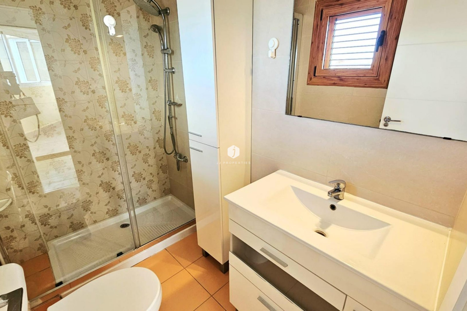 Resale - Apartment / flat -
Torrevieja - Nueva Torrevieja