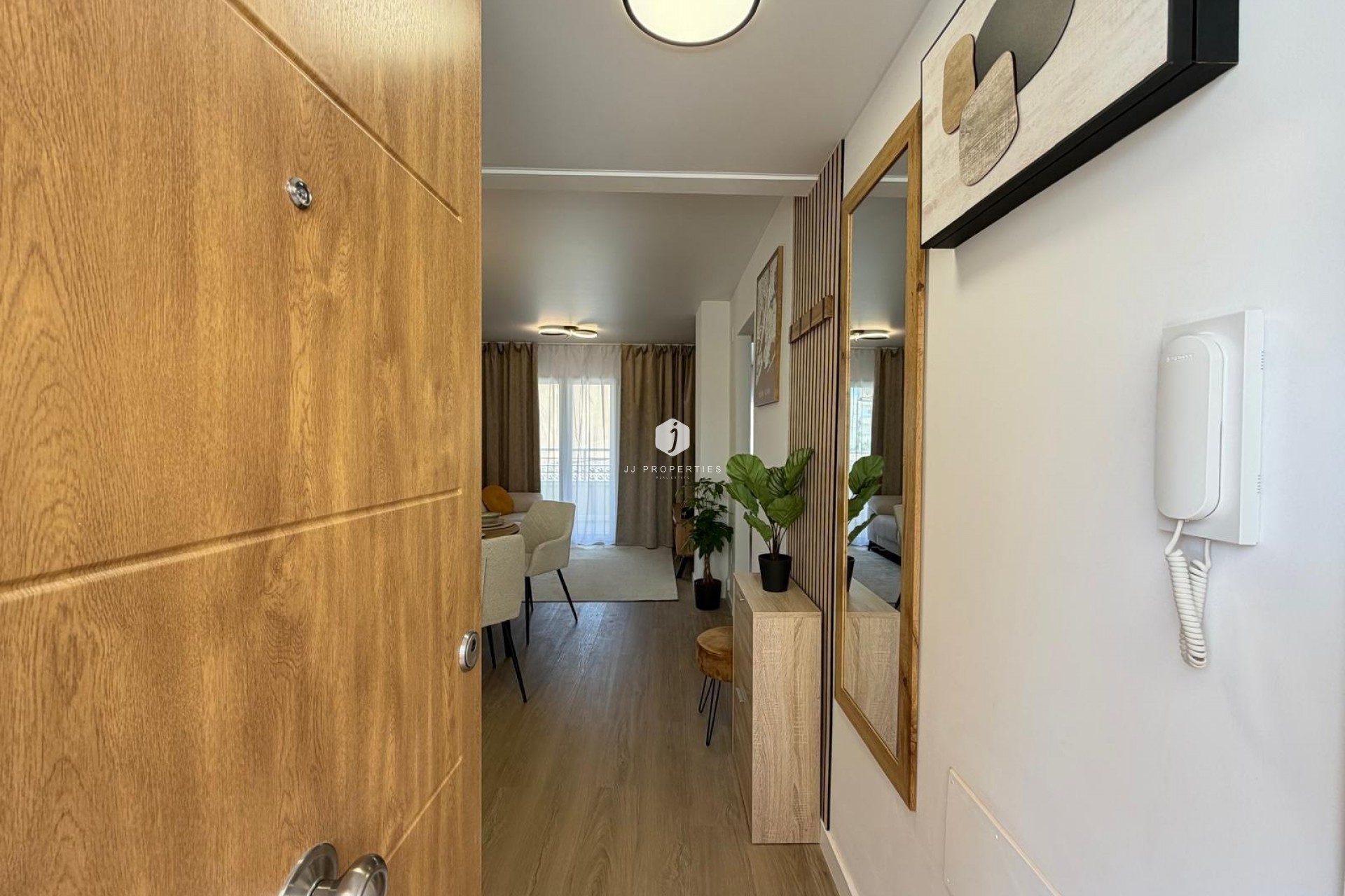 Resale - Apartment / flat -
Torrevieja - Nueva Torrevieja