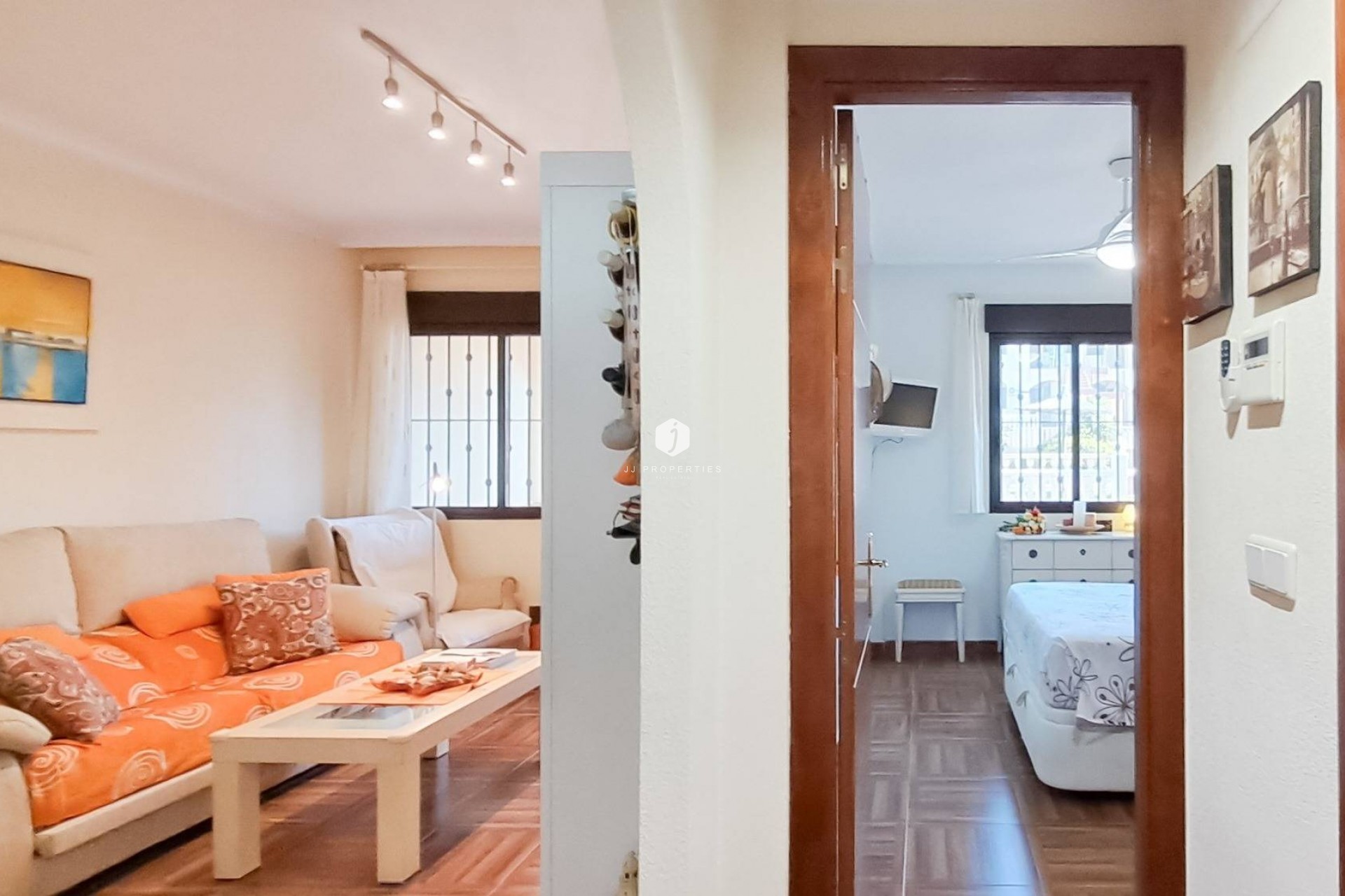 Resale - Apartment / flat -
Torrevieja - Parque Acuático - Sector 25