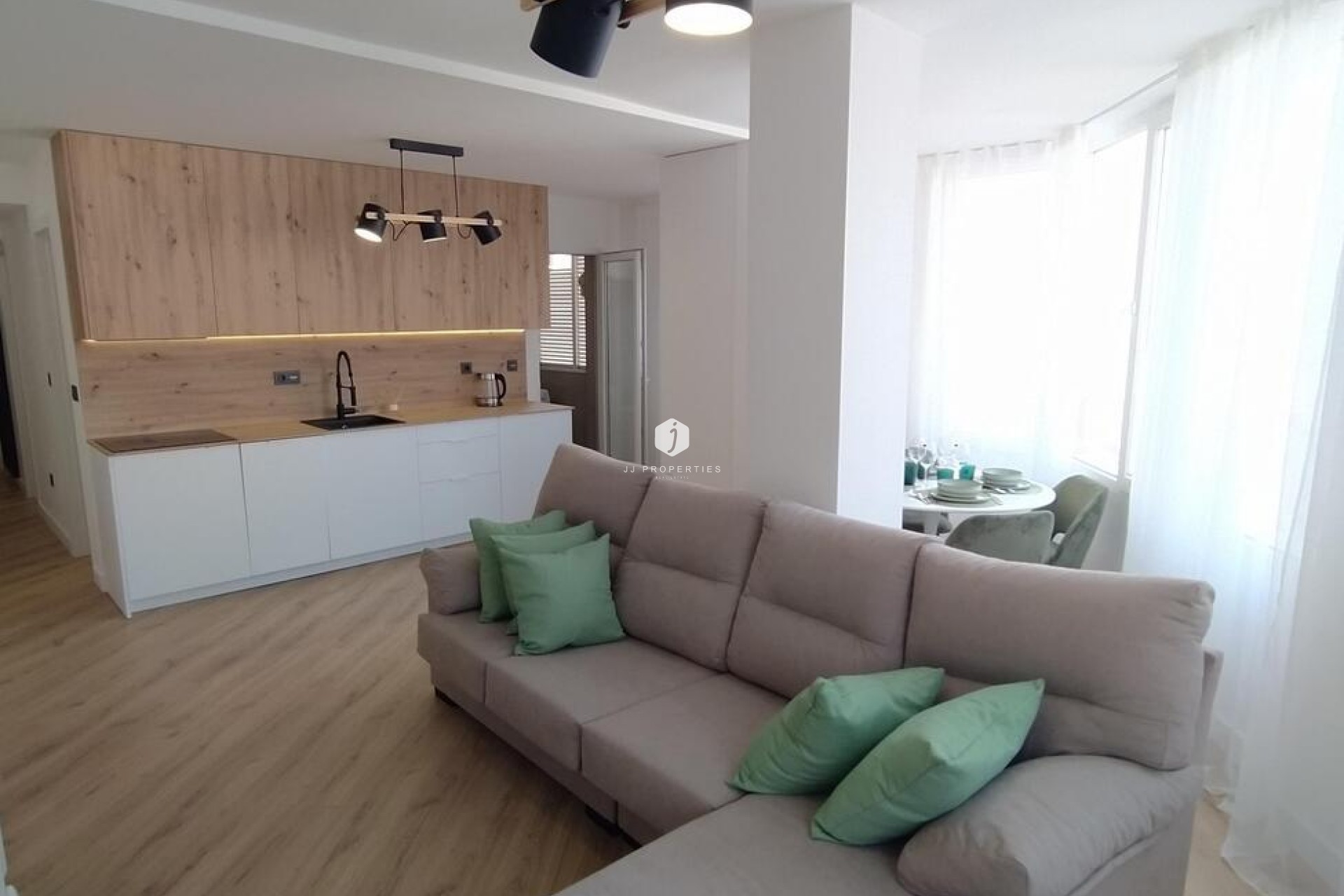 Resale - Apartment / flat -
Torrevieja - PARQUE DE LAS NACIONES