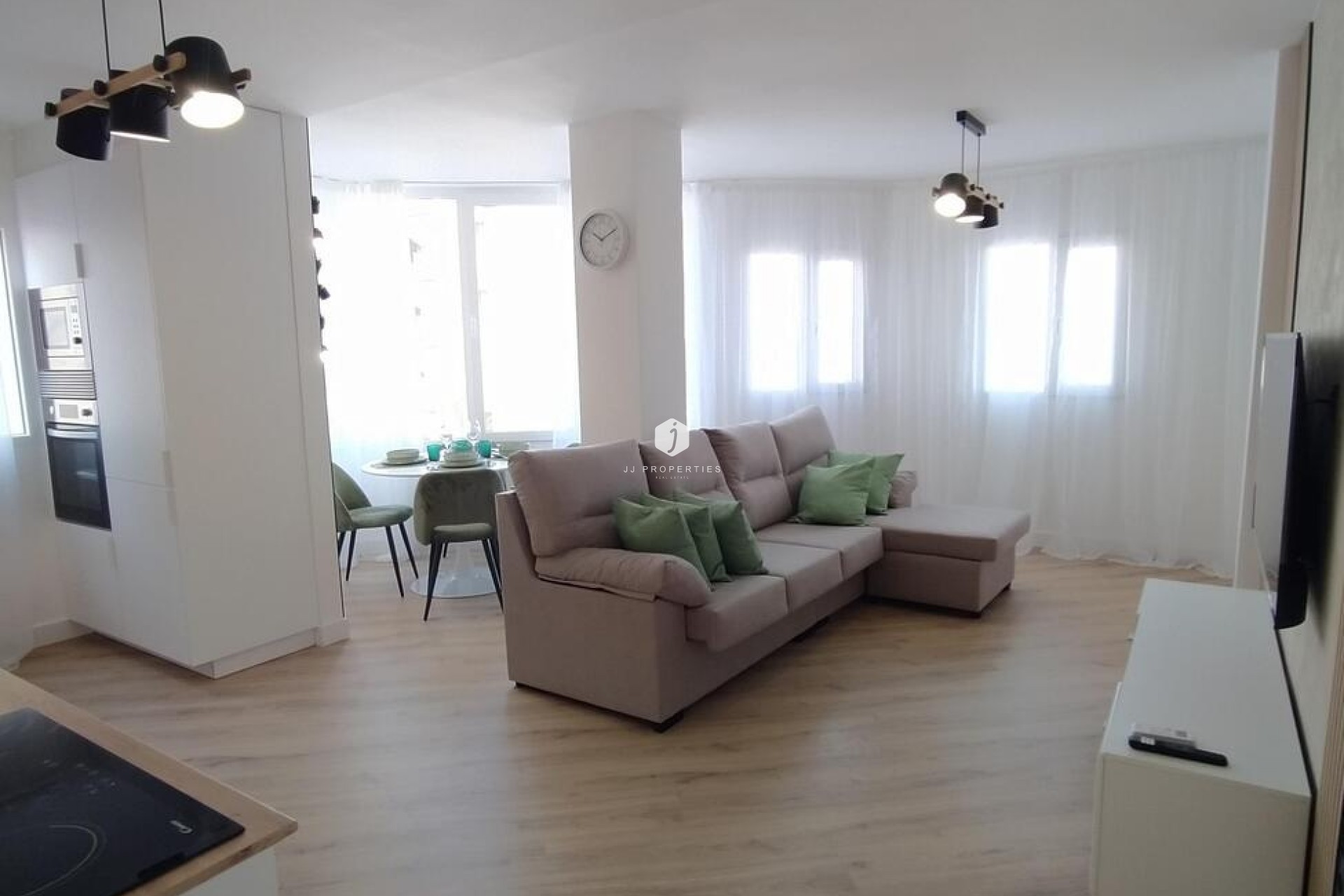 Resale - Apartment / flat -
Torrevieja - PARQUE DE LAS NACIONES