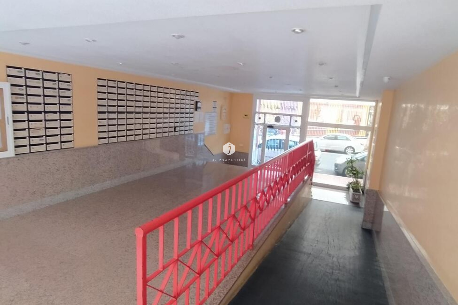 Resale - Apartment / flat -
Torrevieja - PARQUE DE LAS NACIONES