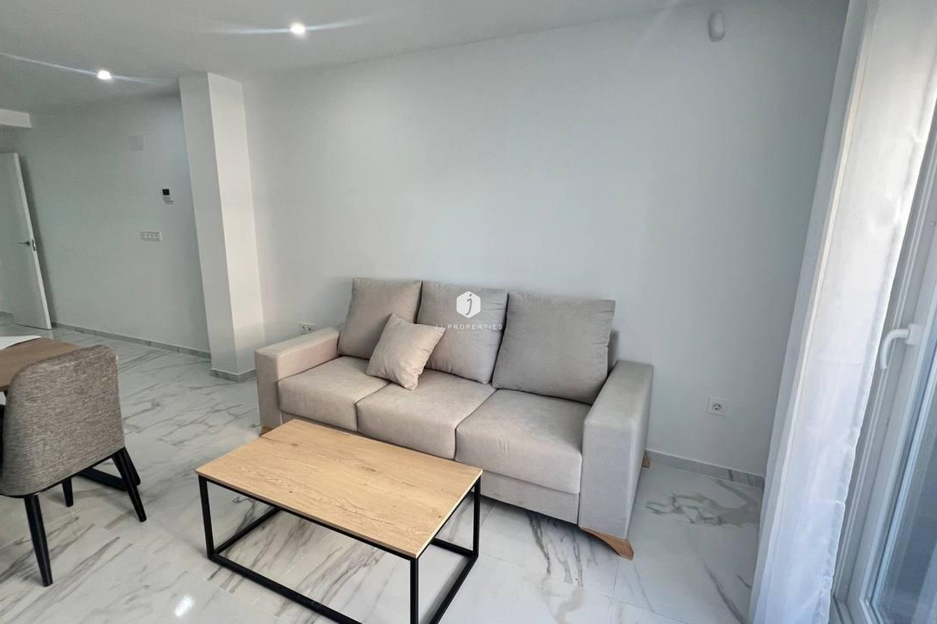 Resale - Apartment / flat -
Torrevieja - PARQUE DE LAS NACIONES