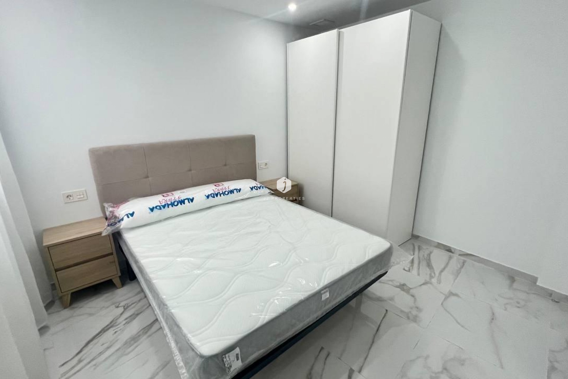 Resale - Apartment / flat -
Torrevieja - PARQUE DE LAS NACIONES