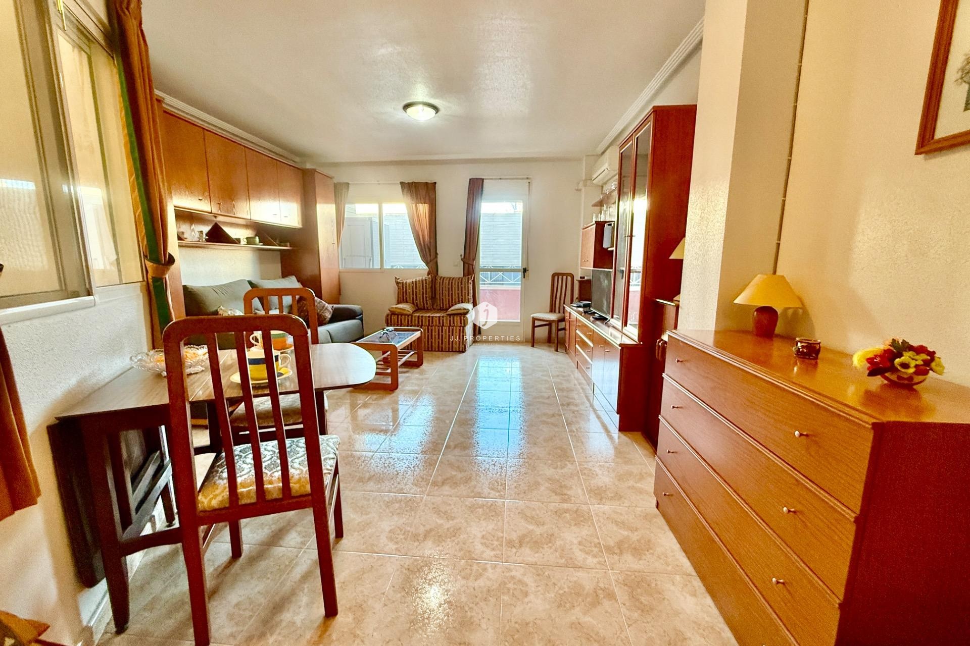 Resale - Apartment / flat -
Torrevieja - PARQUE DE LAS NACIONES