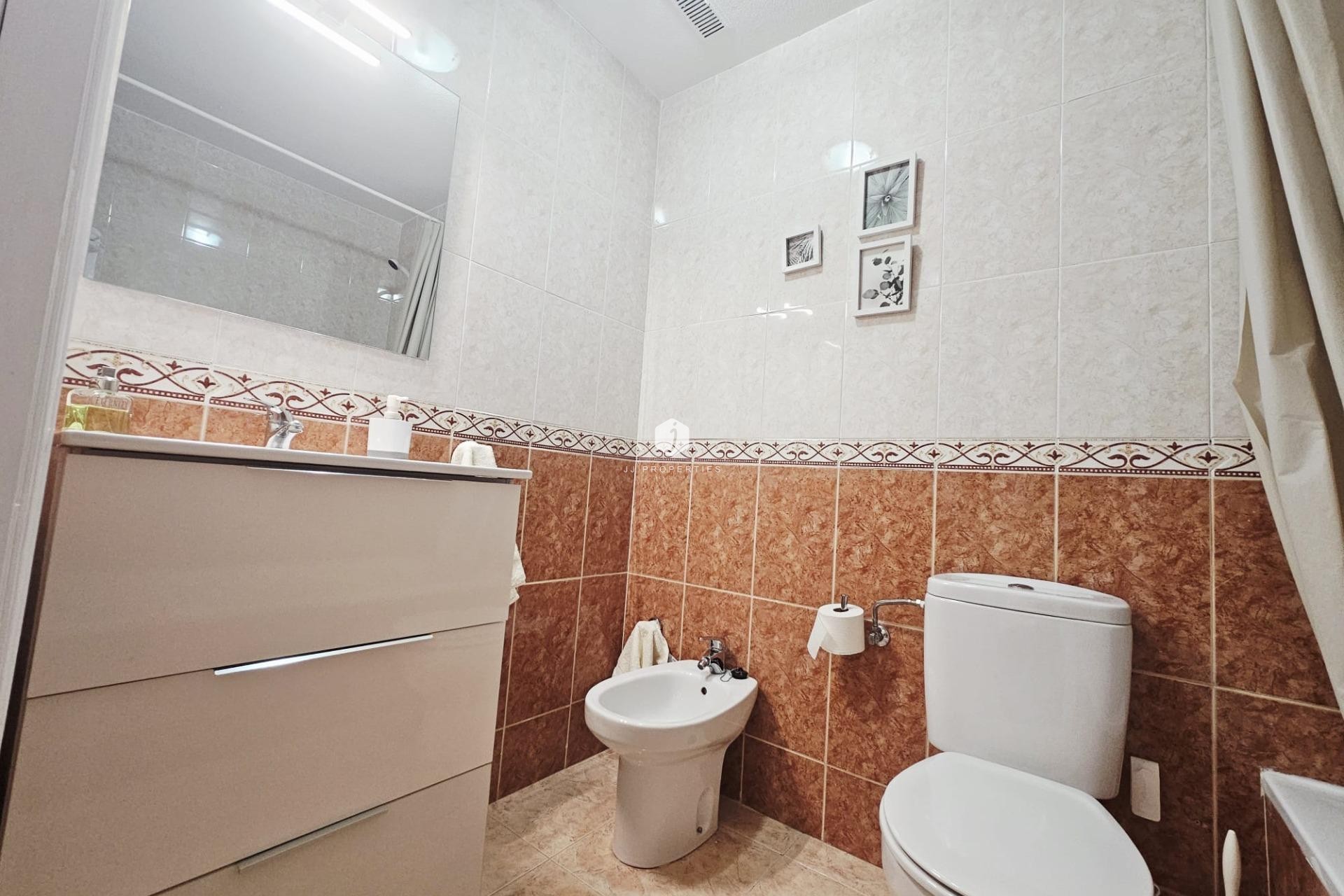 Resale - Apartment / flat -
Torrevieja - PARQUE DE LAS NACIONES