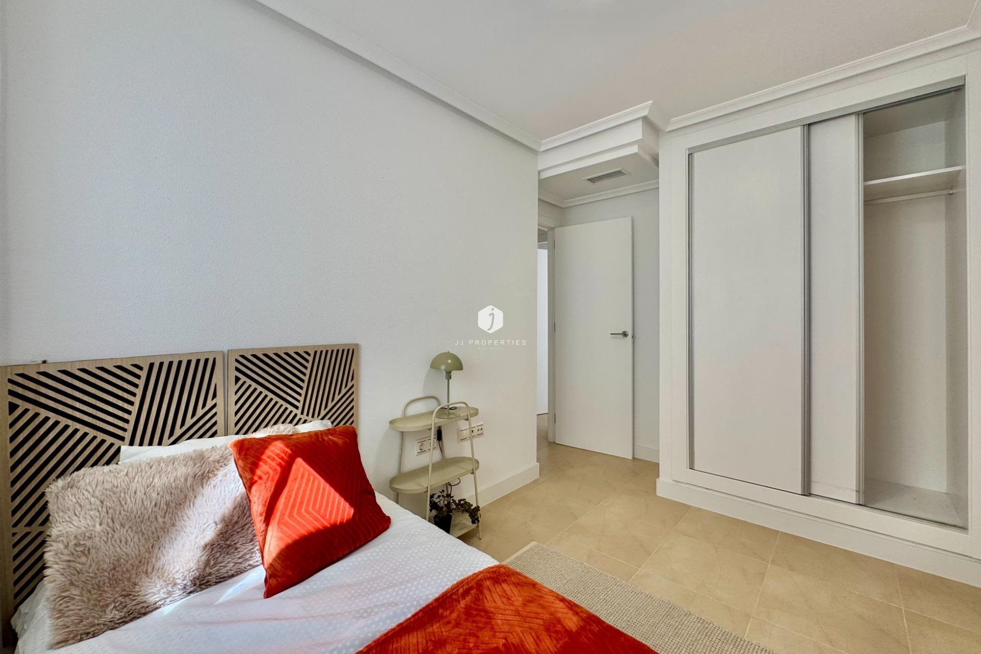 Resale - Apartment / flat -
Torrevieja - PARQUE DE LAS NACIONES