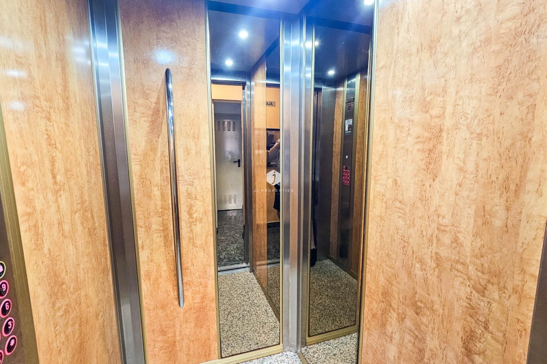 Resale - Apartment / flat -
Torrevieja - PARQUE DE LAS NACIONES