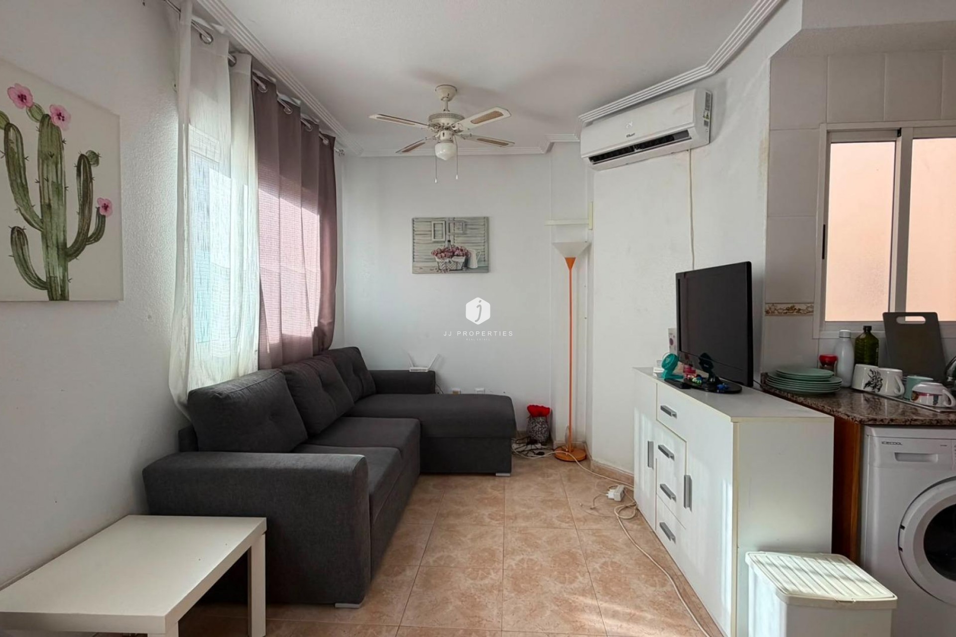 Resale - Apartment / flat -
Torrevieja - PARQUE DE LAS NACIONES