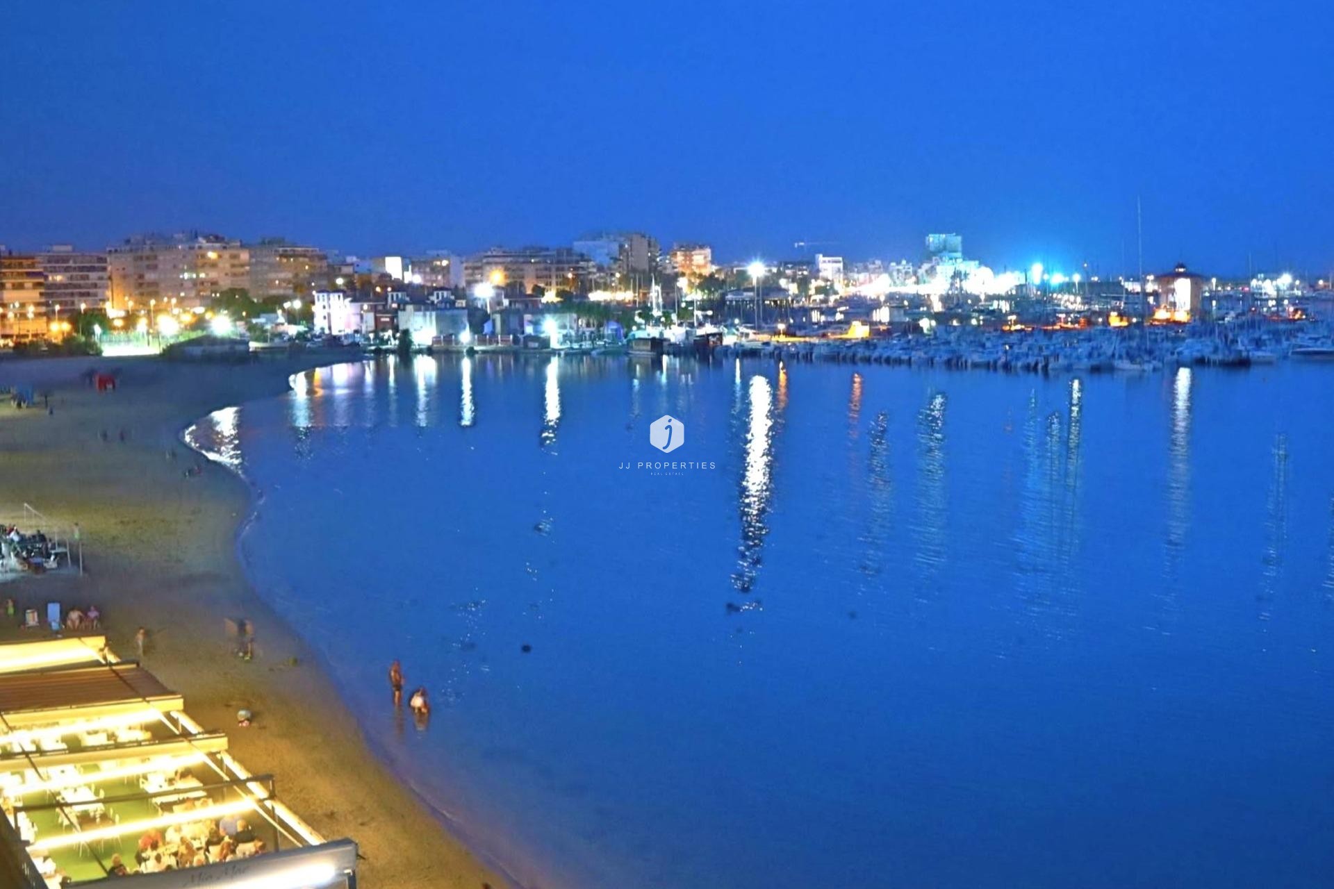 Resale - Apartment / flat -
Torrevieja - PARQUE DE LAS NACIONES