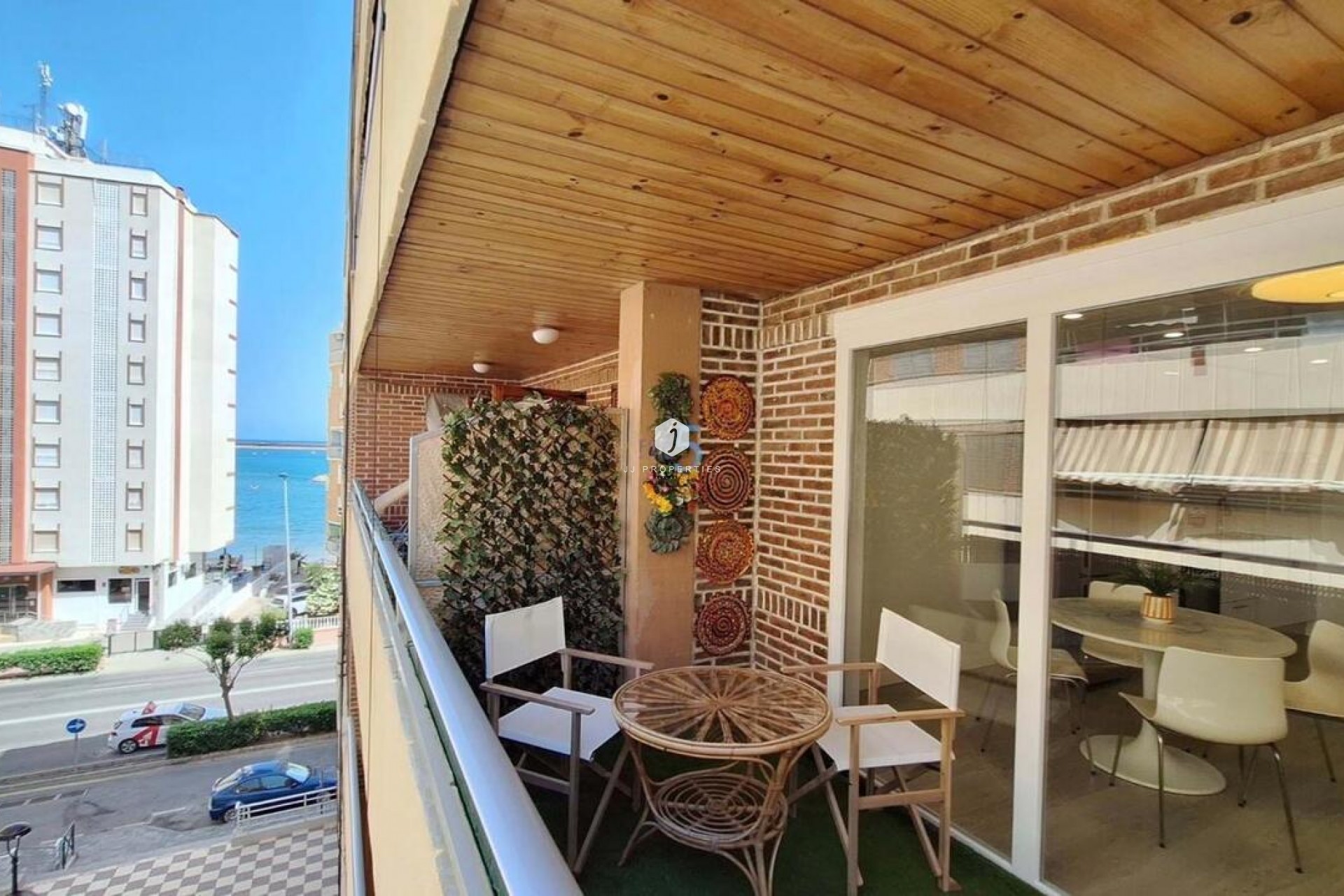 Resale - Apartment / flat -
Torrevieja - Playa Acecion