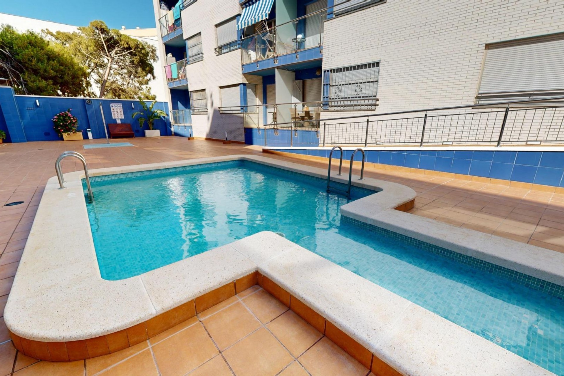 Resale - Apartment / flat -
Torrevieja - Playa de los Locos