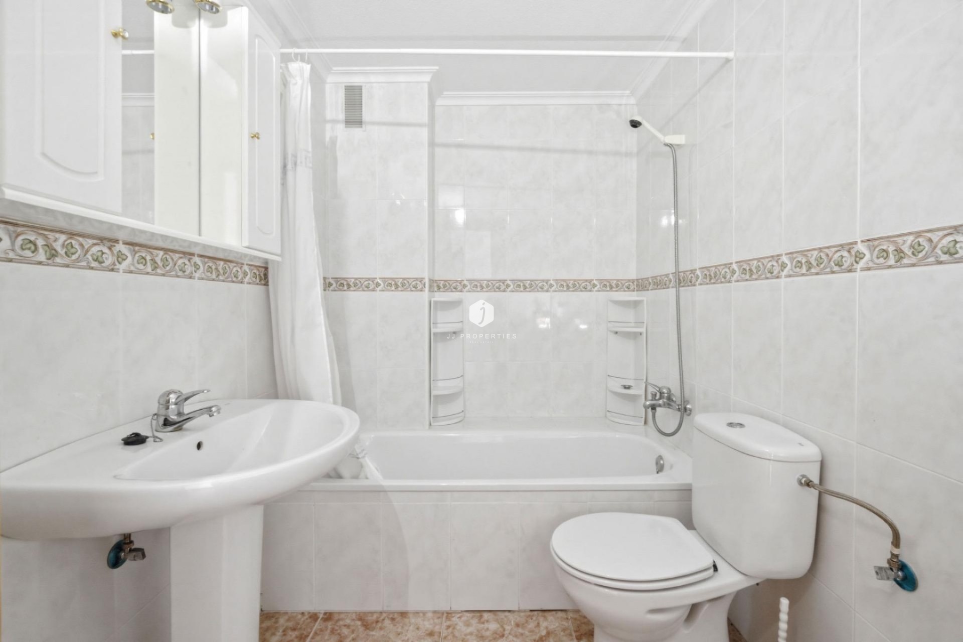 Resale - Apartment / flat -
Torrevieja - Playa de los locos