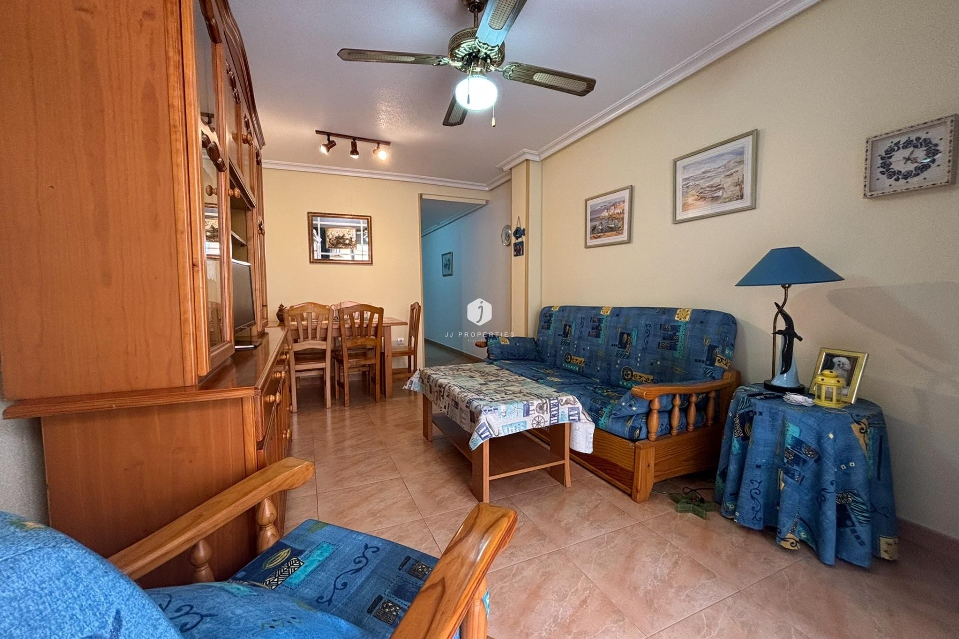 Resale - Apartment / flat -
Torrevieja - Playa de los Locos