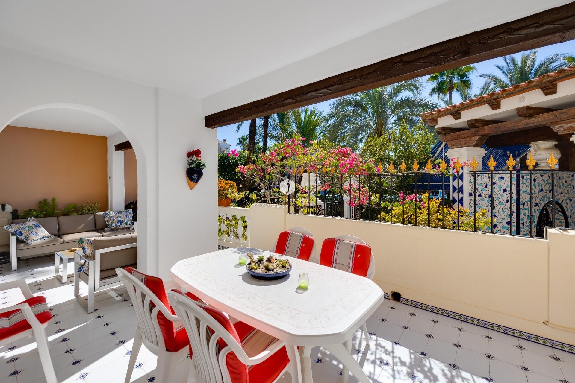 Resale - Apartment / flat -
Torrevieja - Playa de los Locos